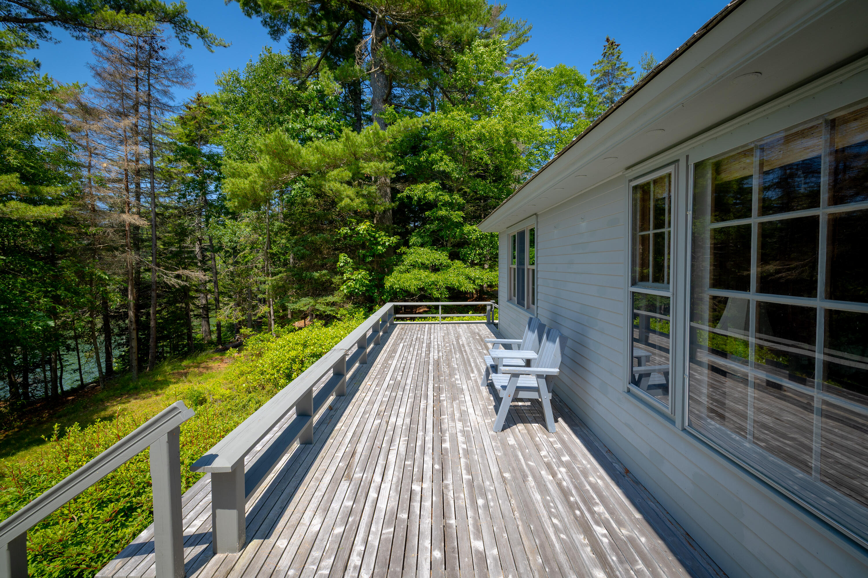 main property photo 28