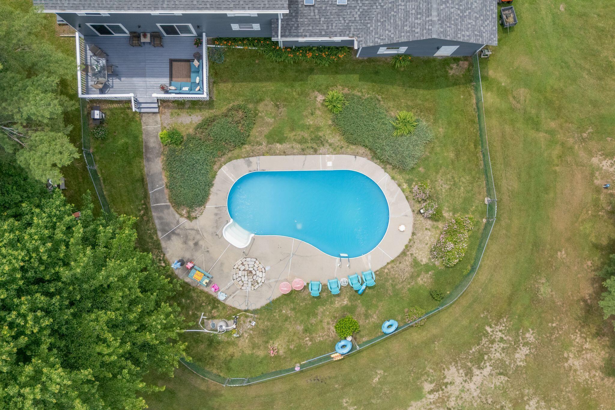 main property photo 81