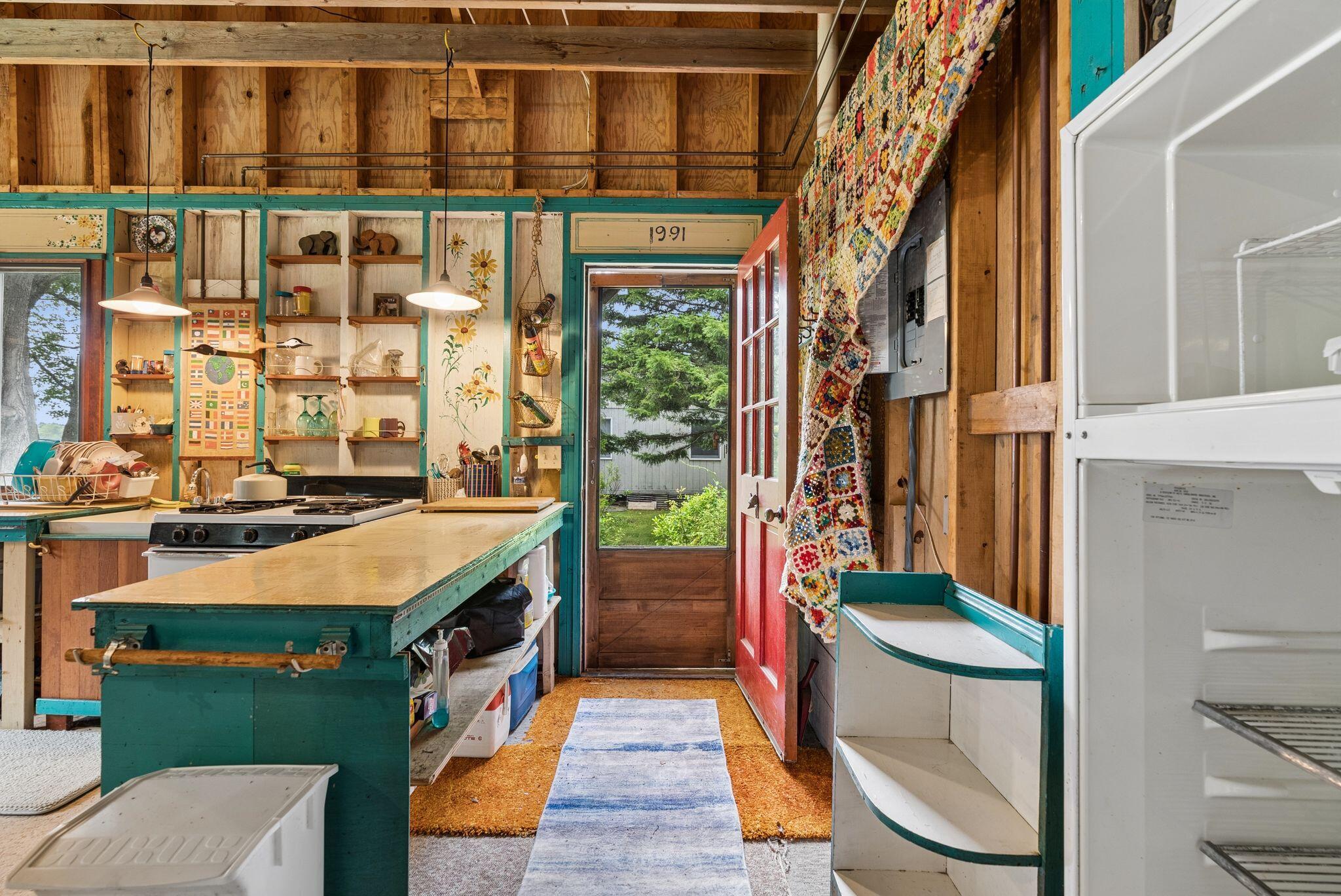 main property photo 77