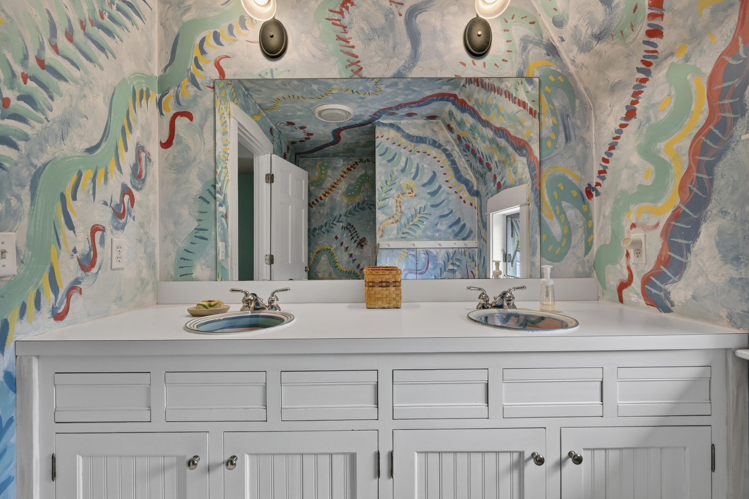 main property photo 46