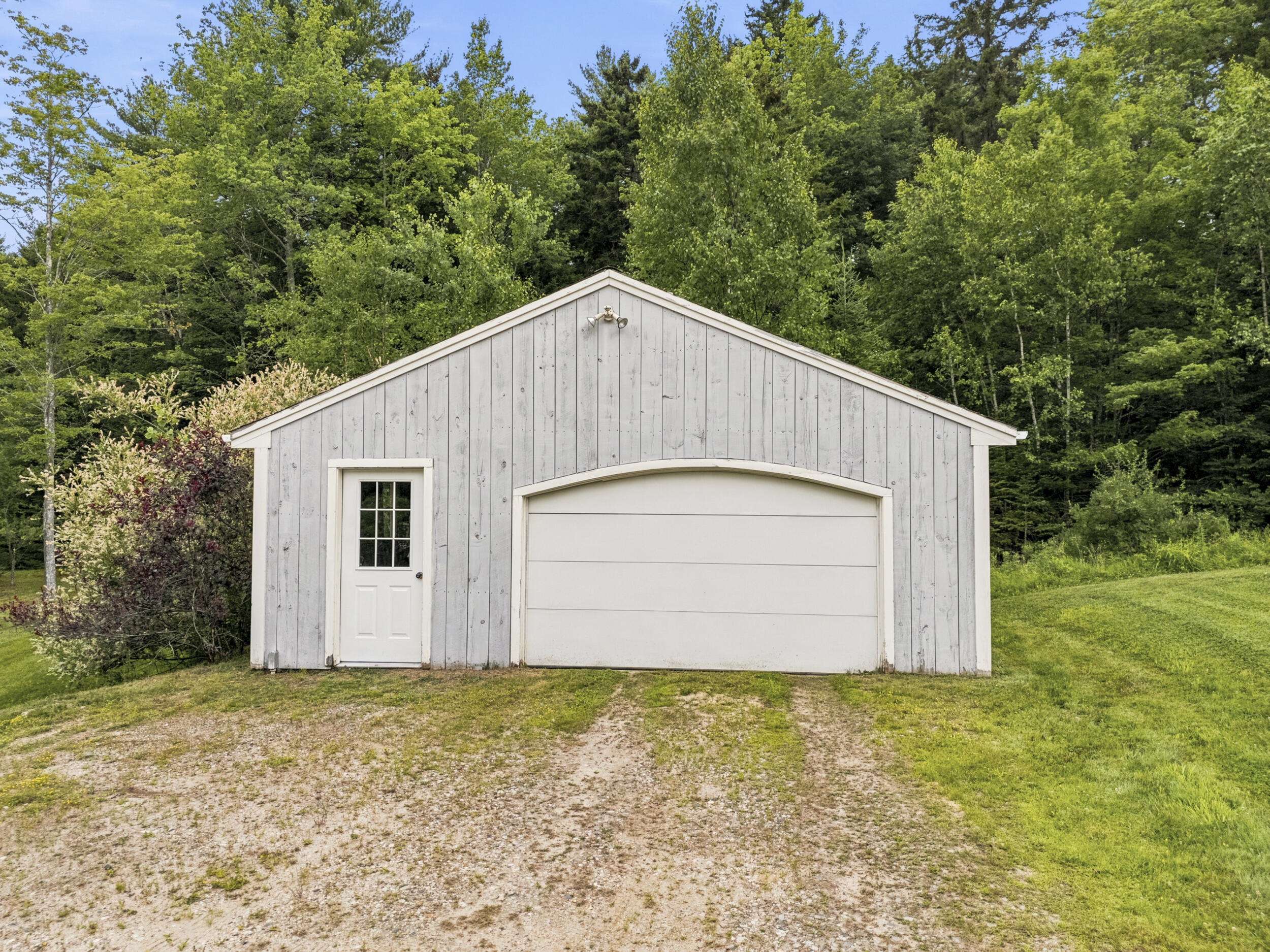main property photo 61