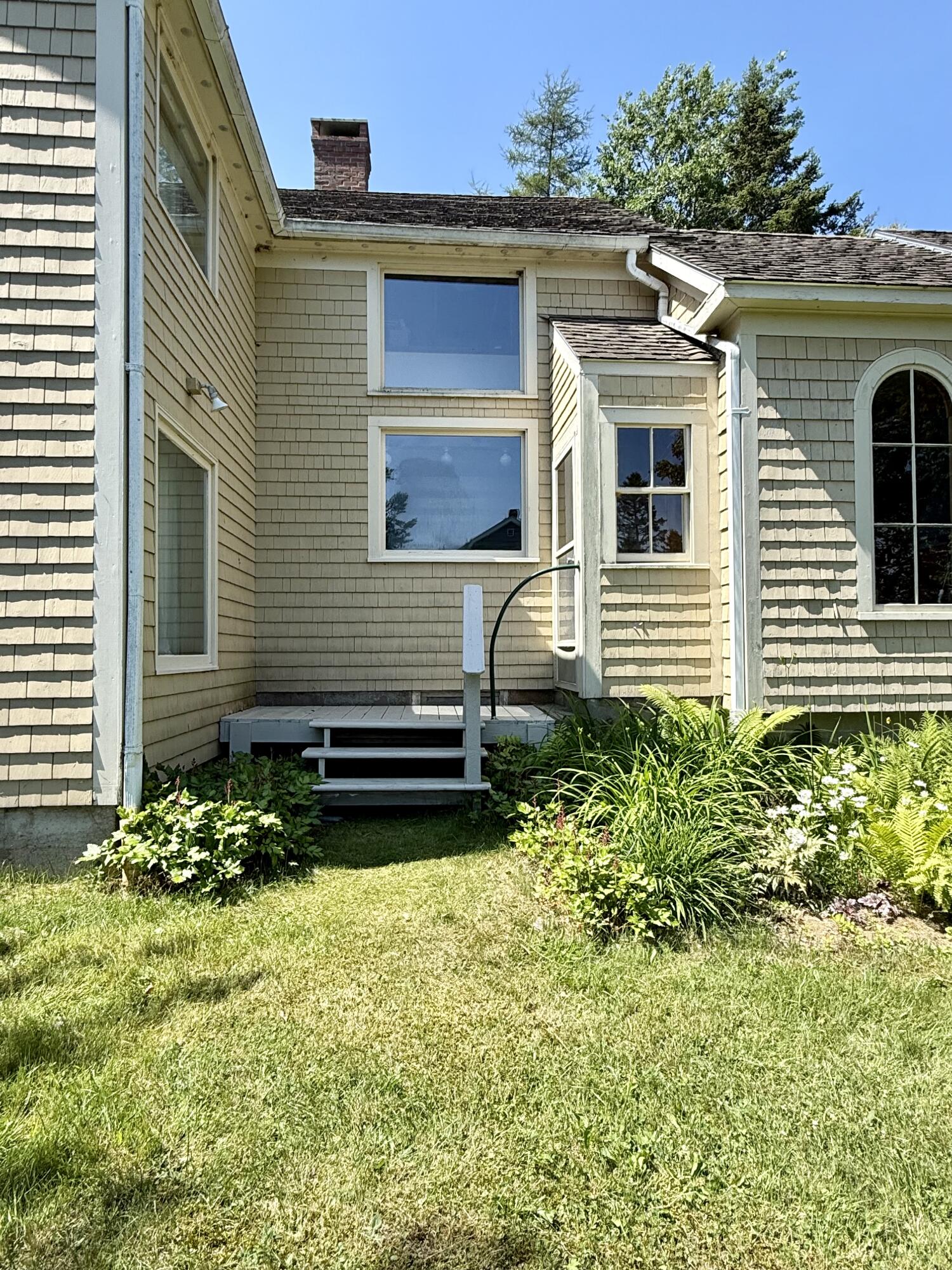 main property photo 10
