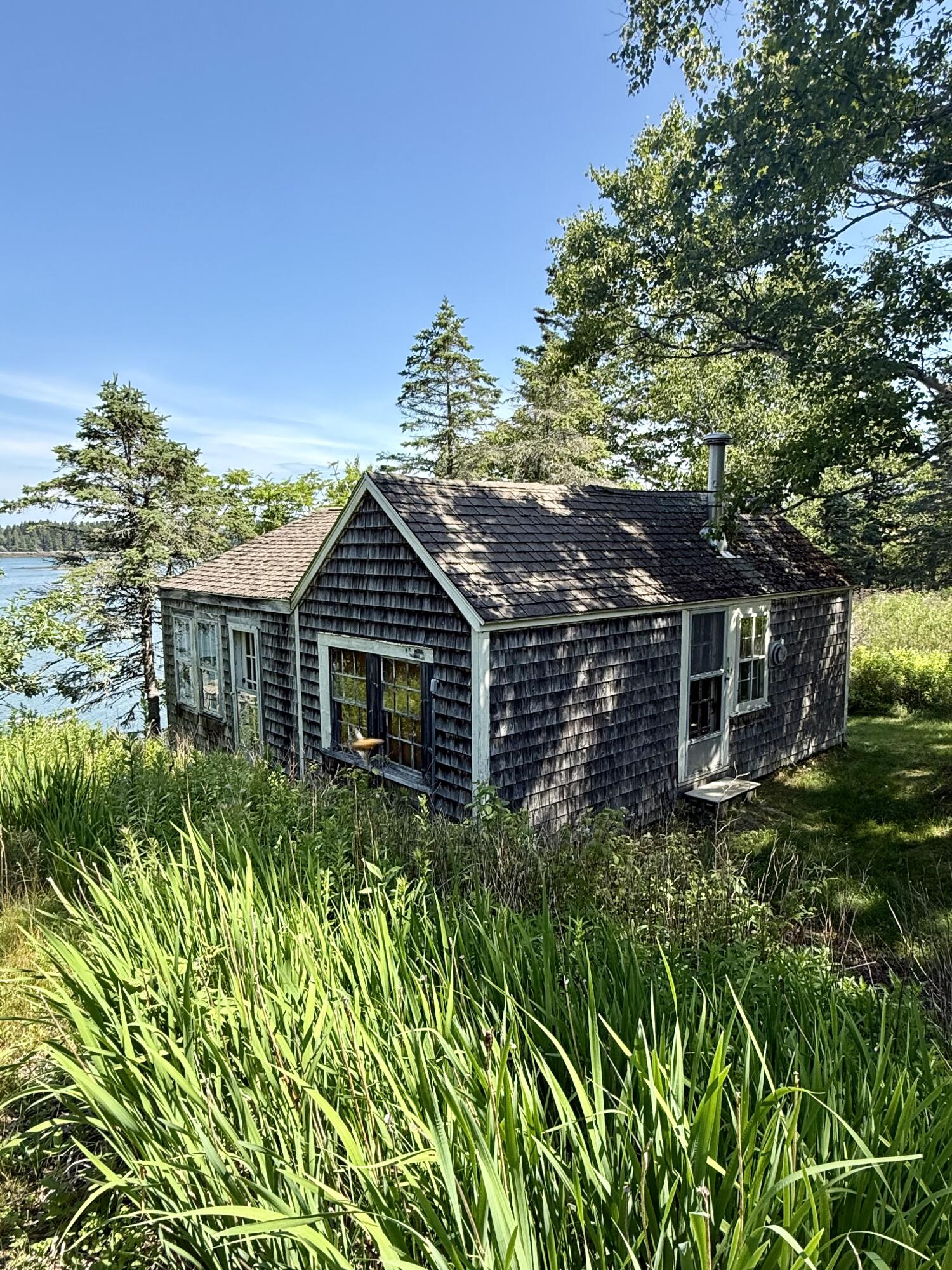 main property photo 18