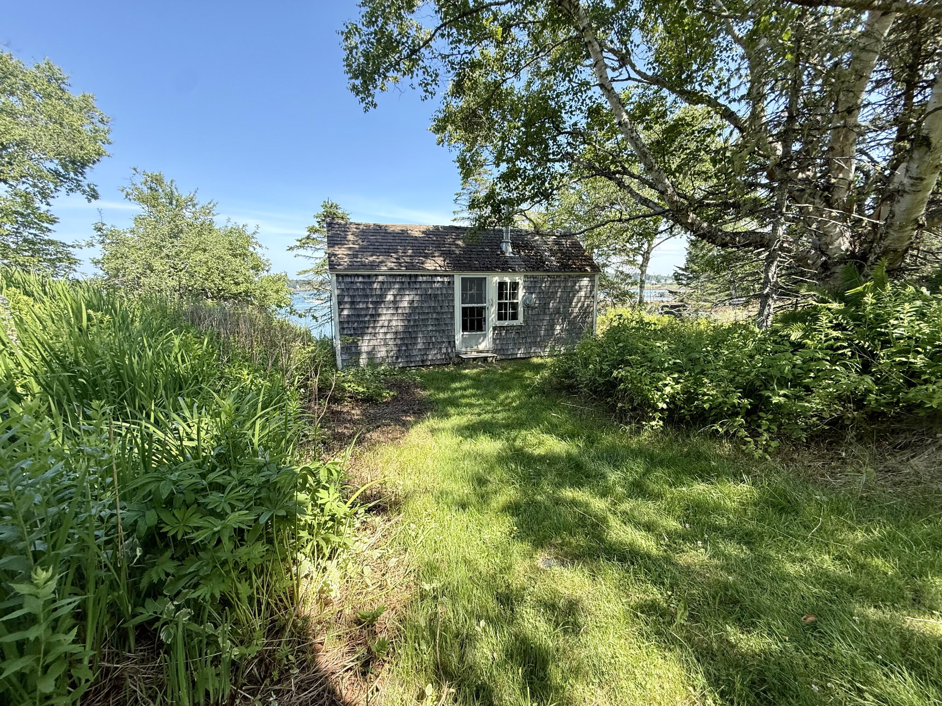 main property photo 19