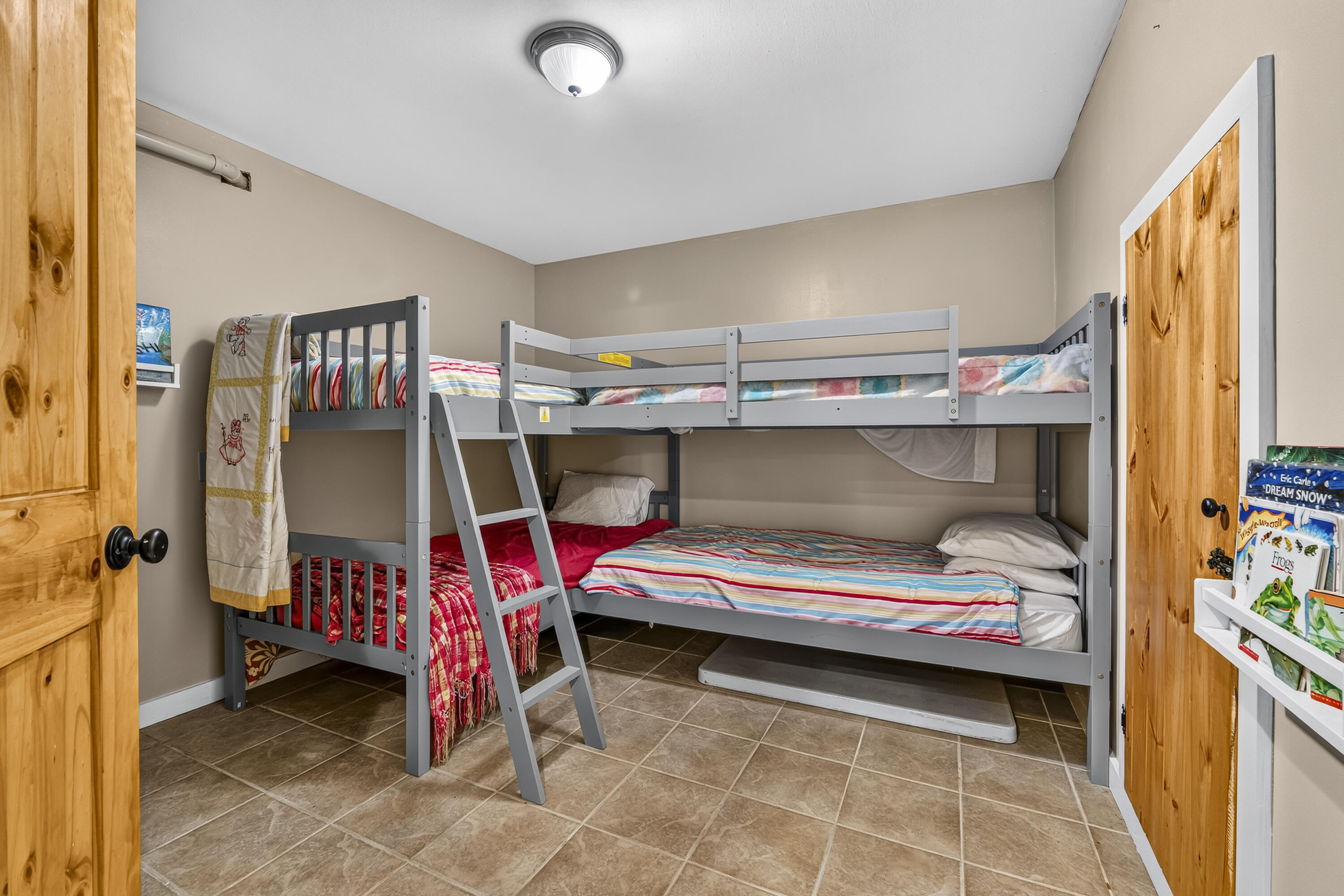 main property photo 76