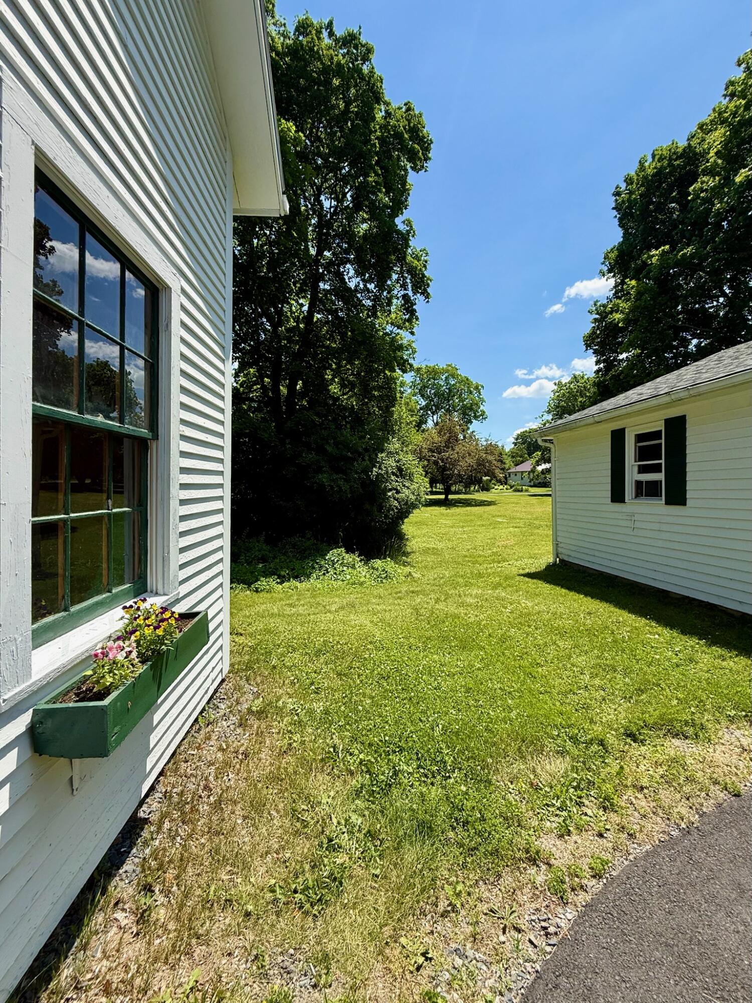 main property photo 76