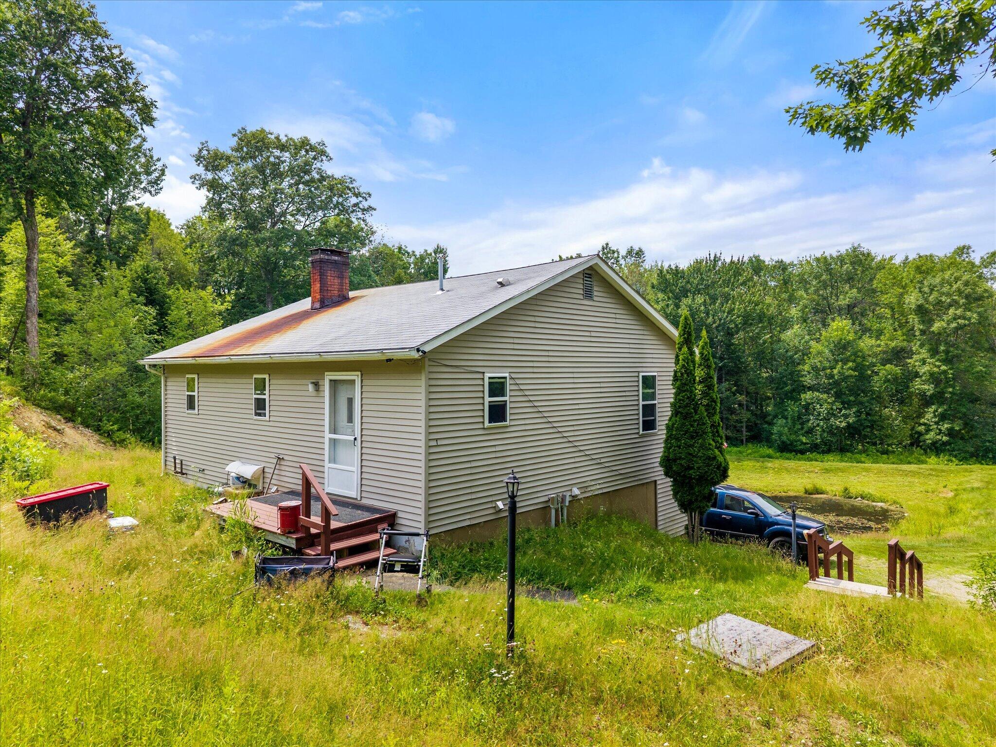 main property photo 25