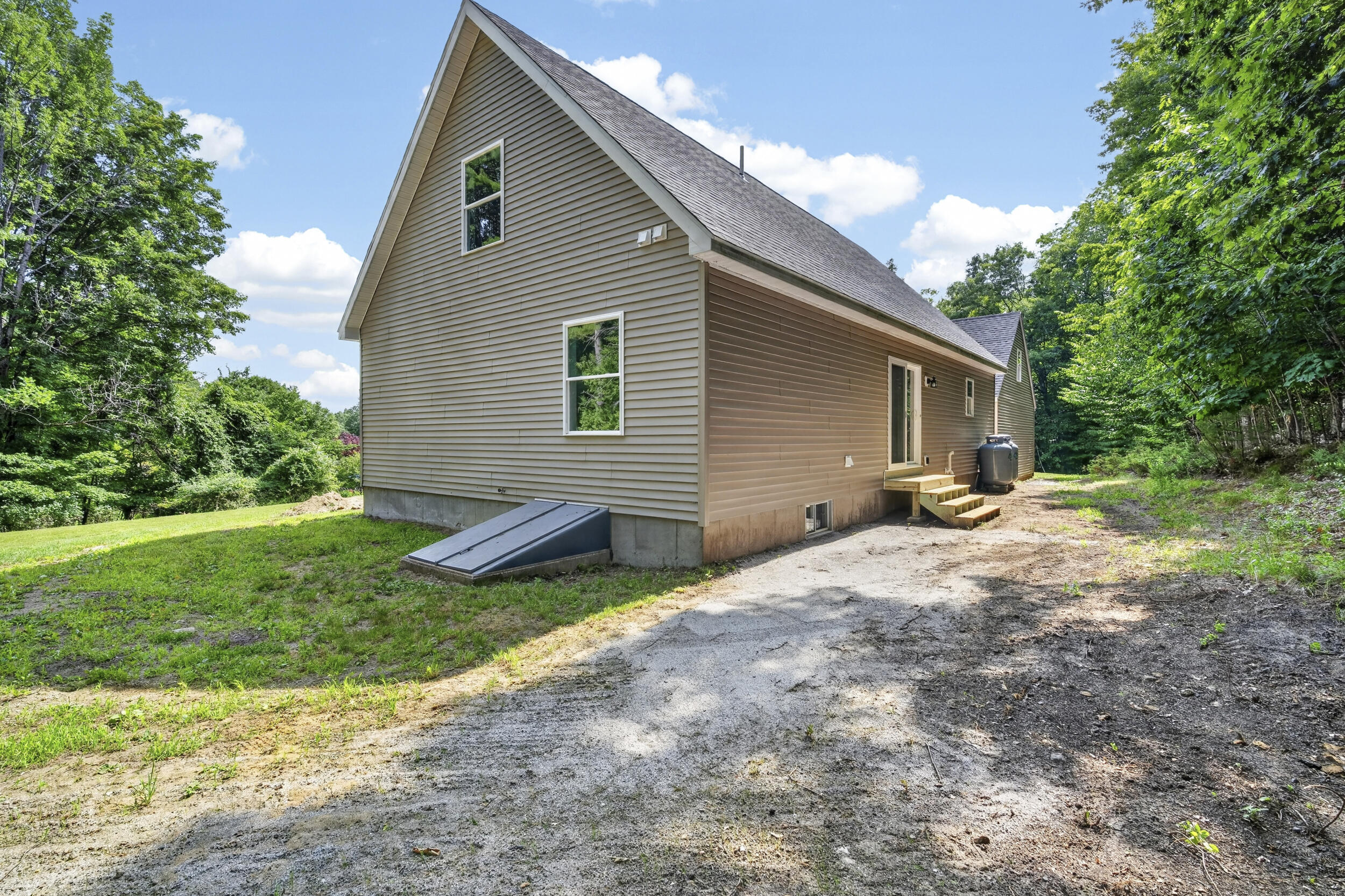 main property photo 56