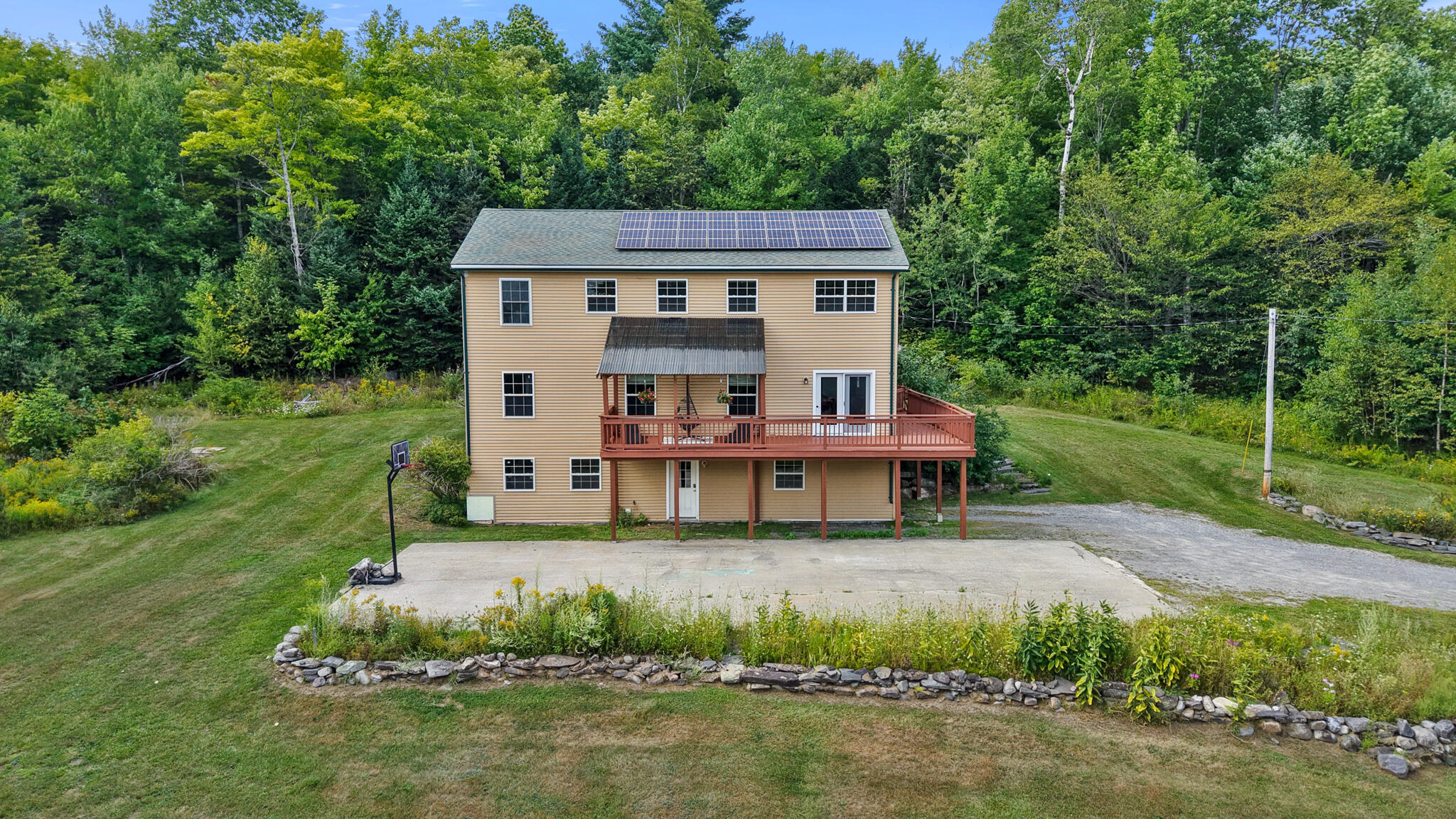 main property photo 10