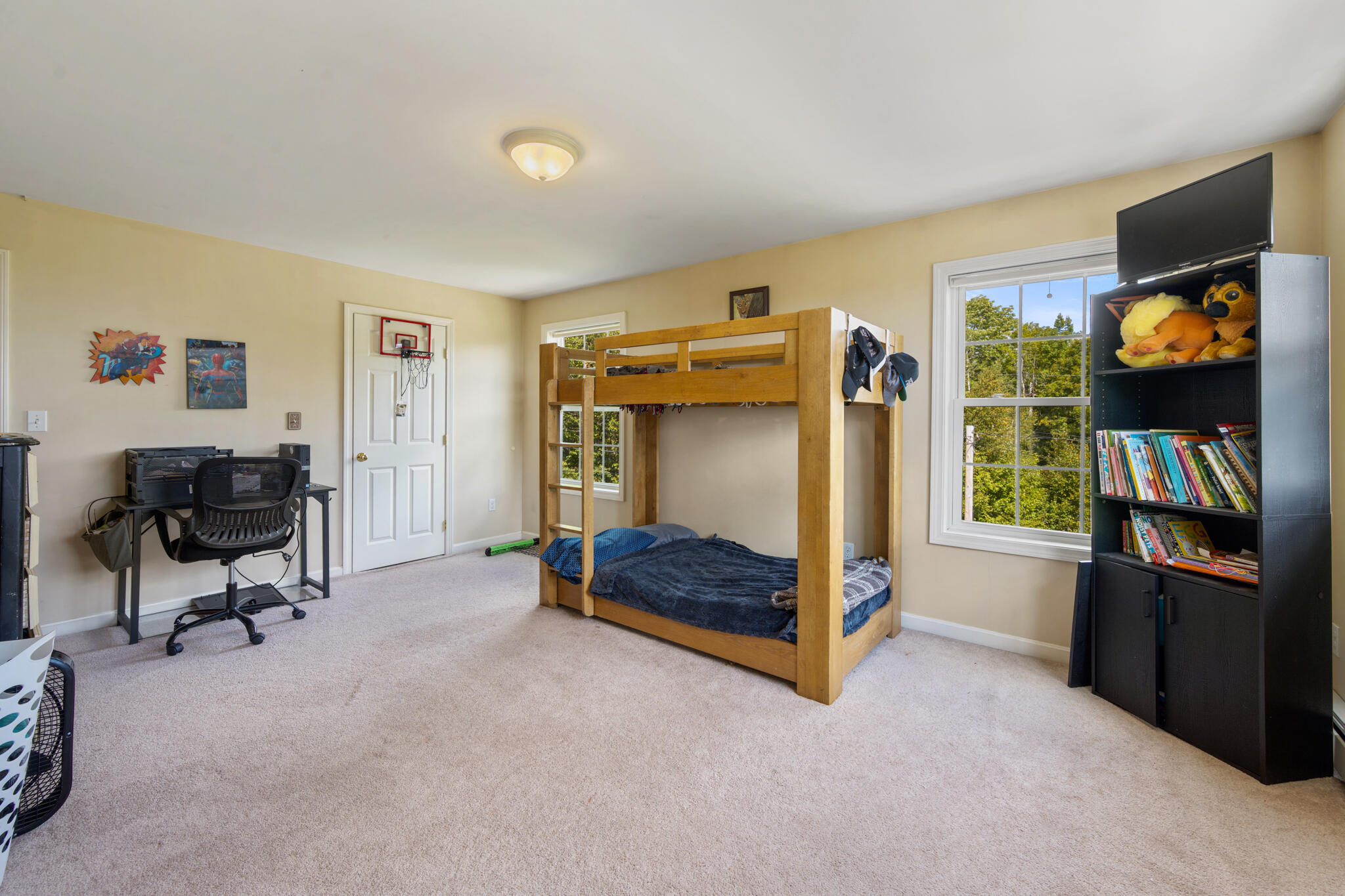 main property photo 25