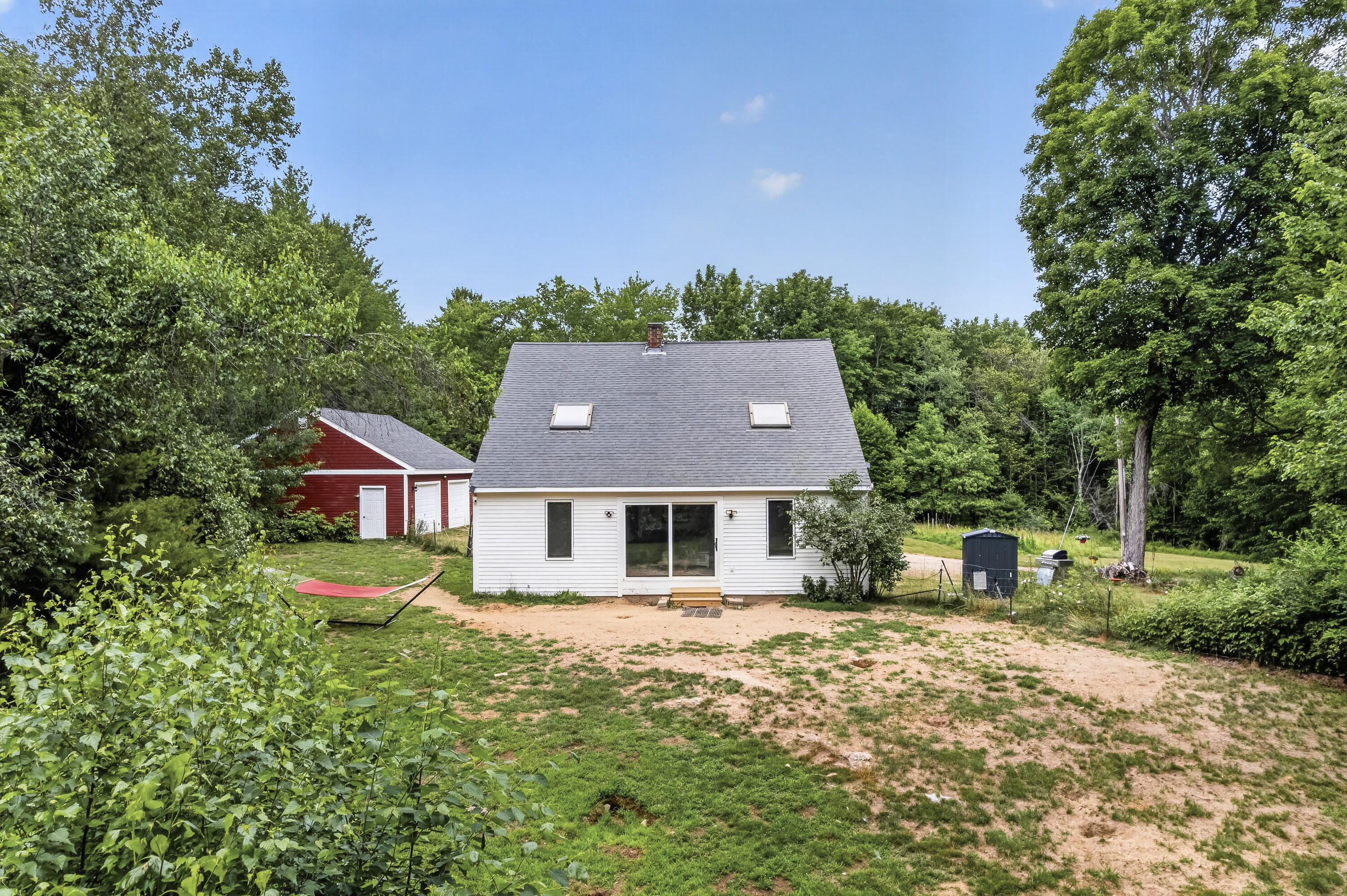 main property photo 41