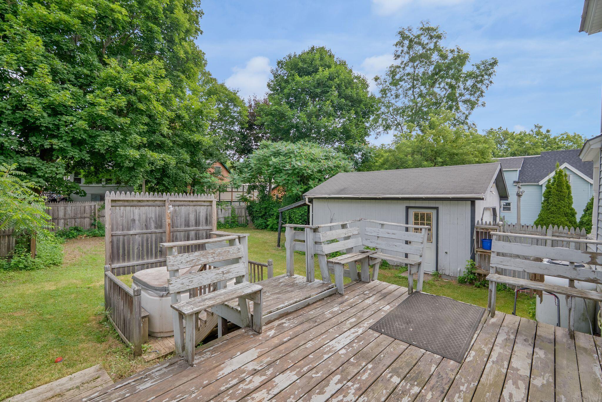 main property photo 37