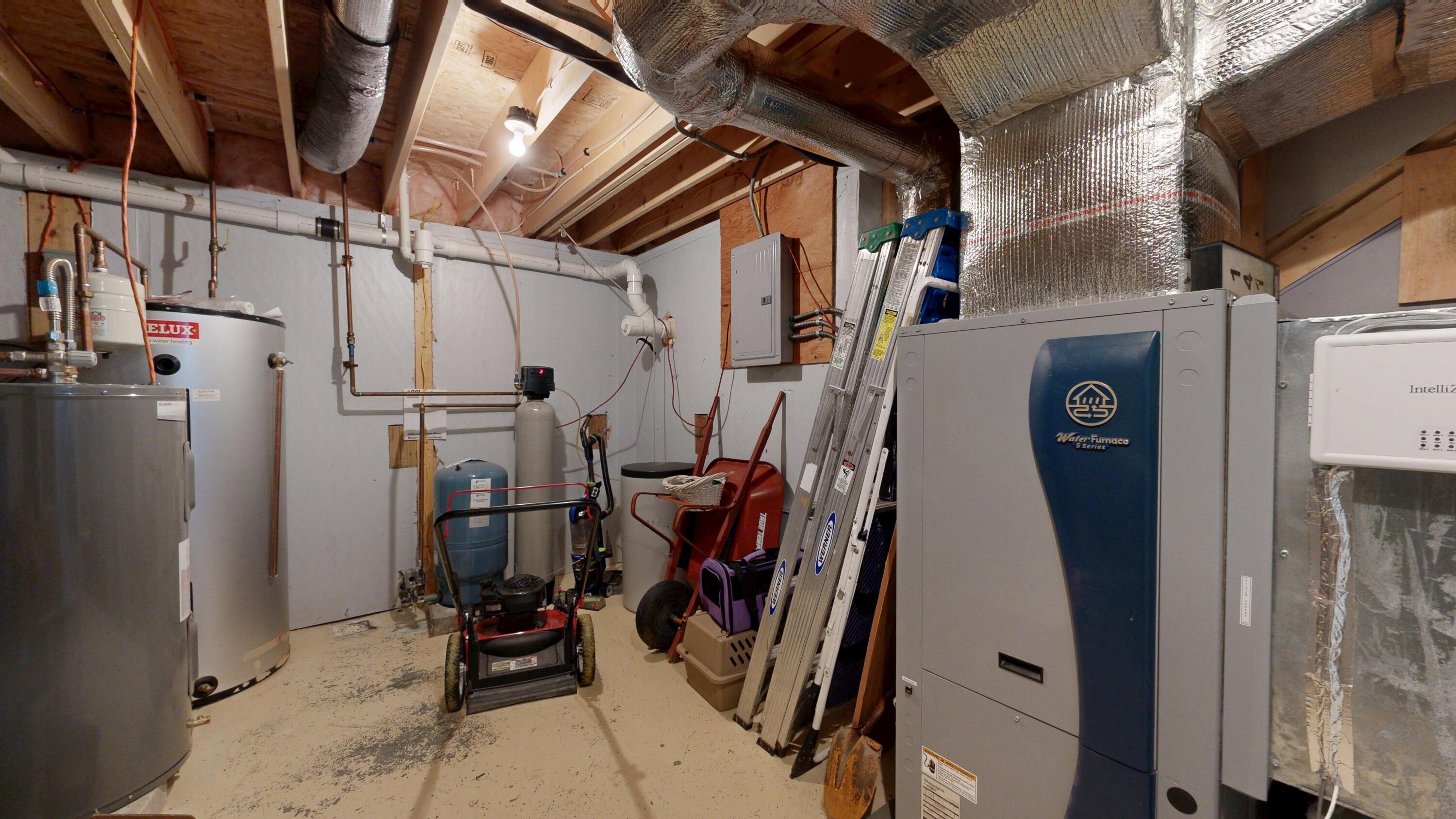 main property photo 76