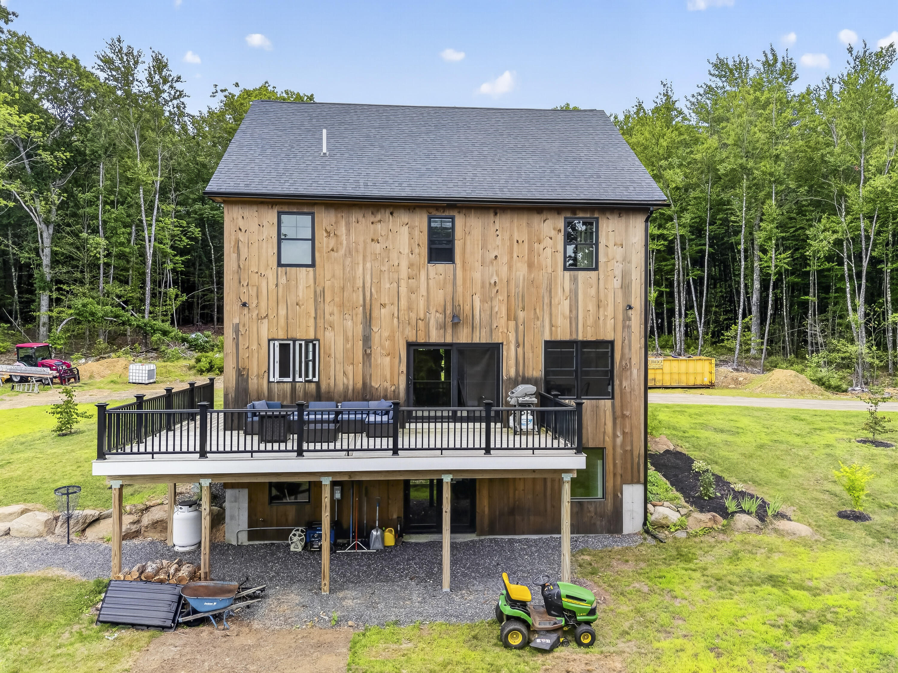 main property photo 46