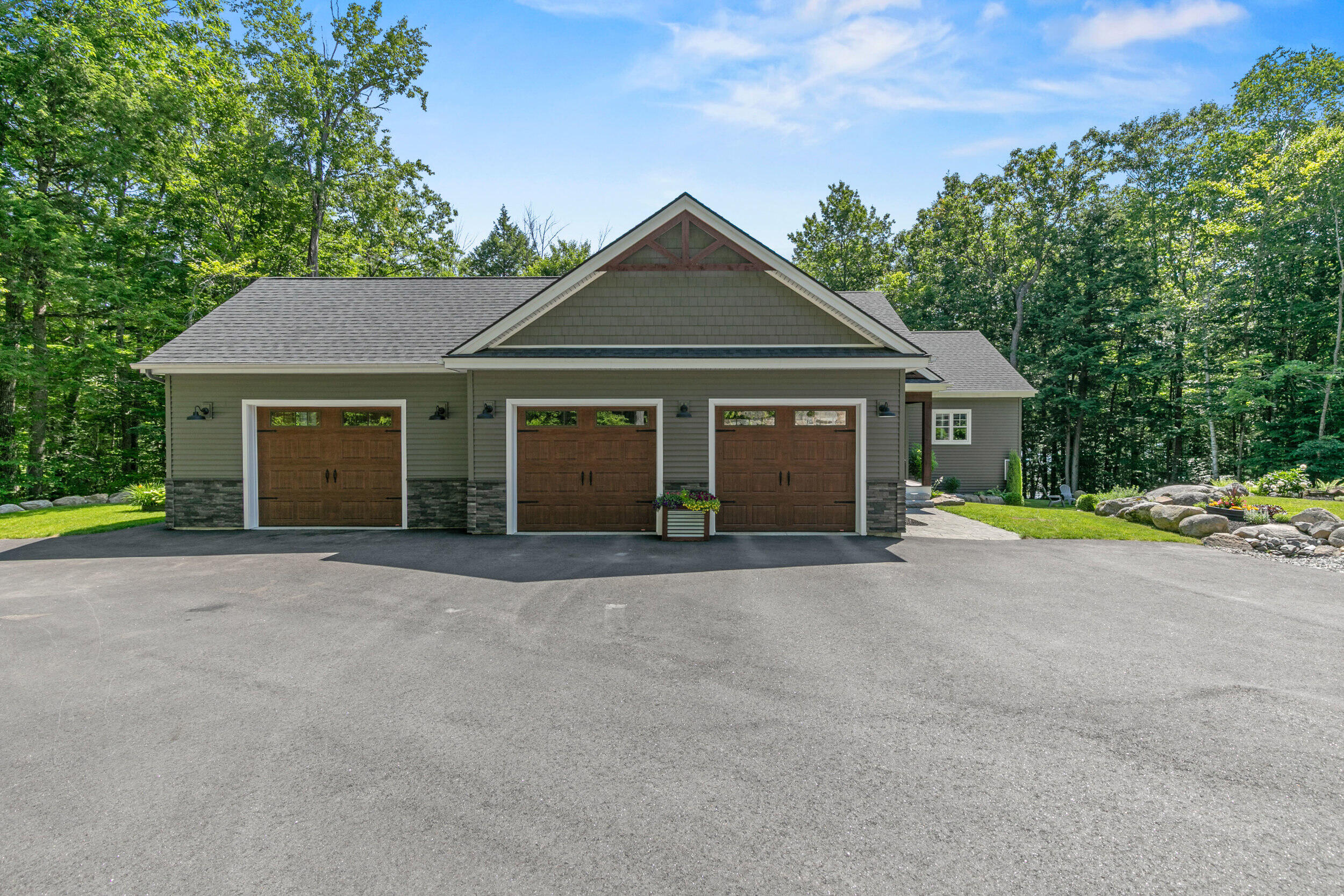 main property photo 65