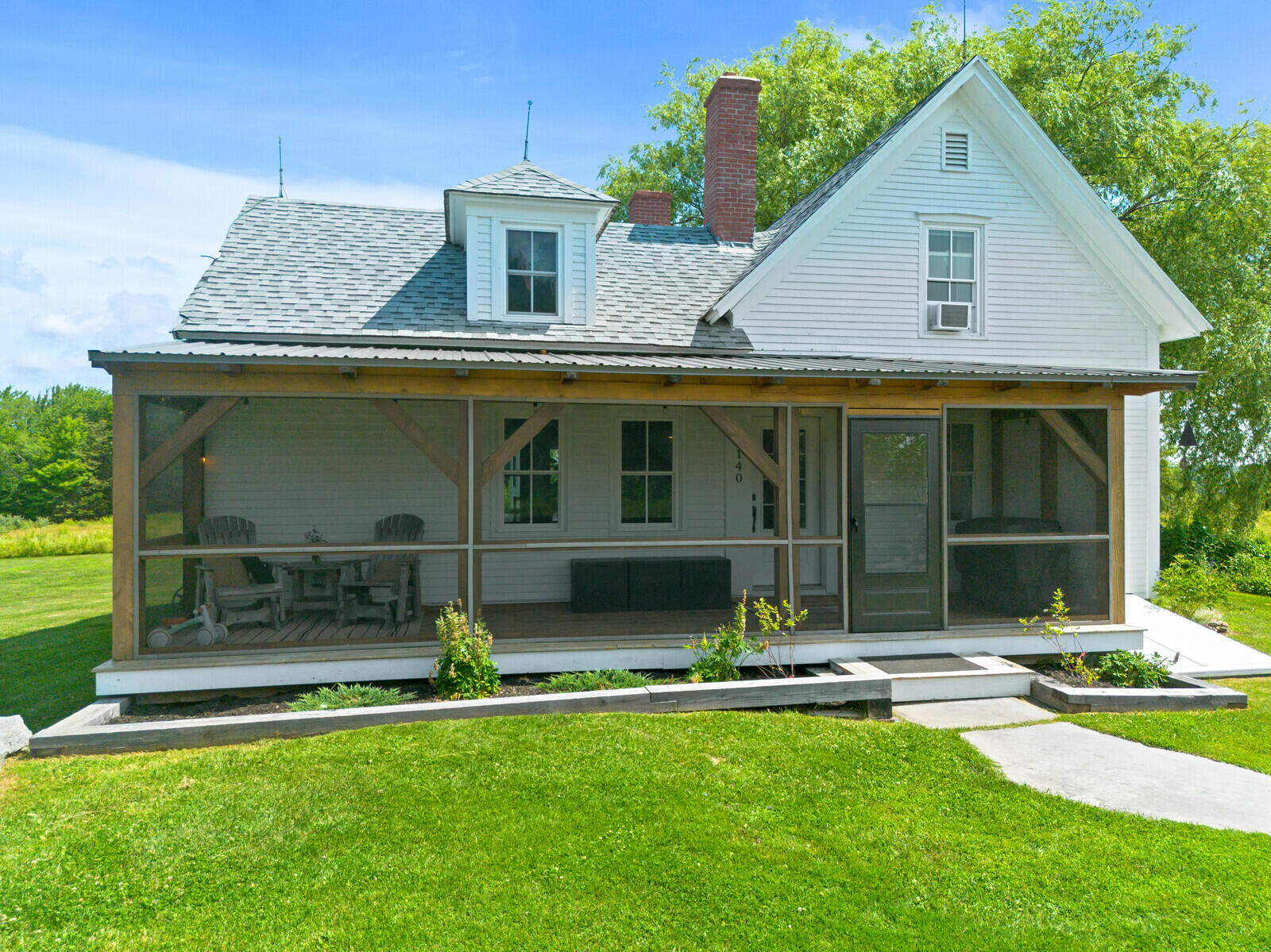 main property photo 14