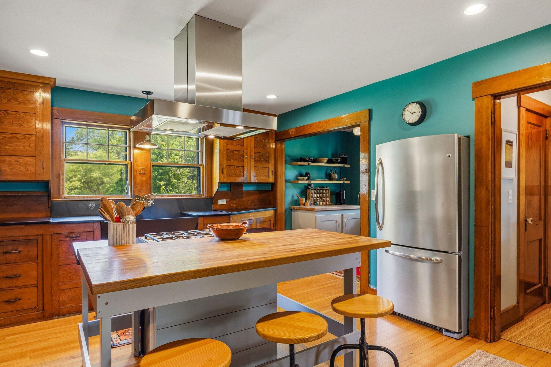 main property photo 19