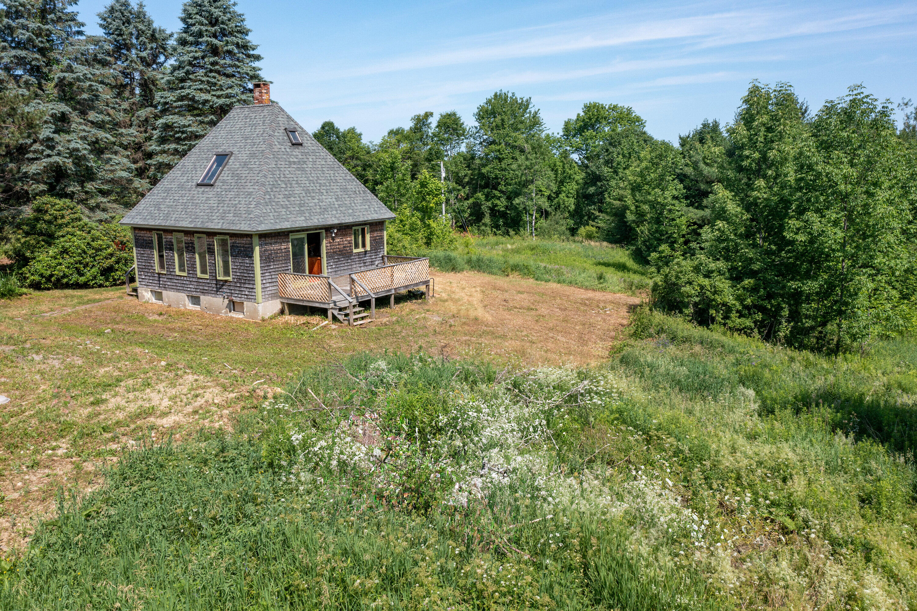 main property photo 16