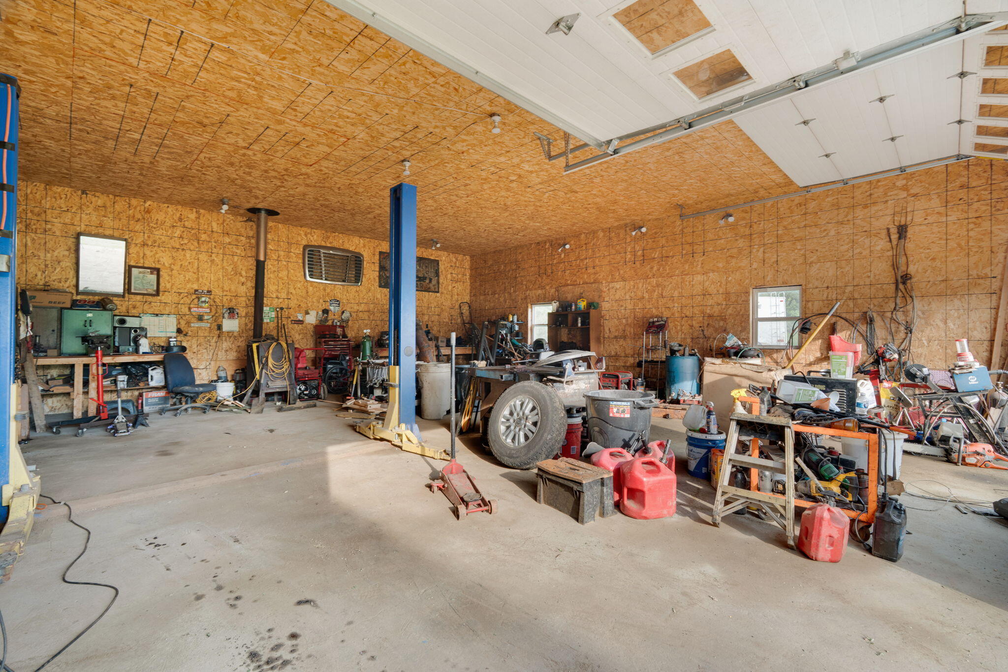 main property photo 26