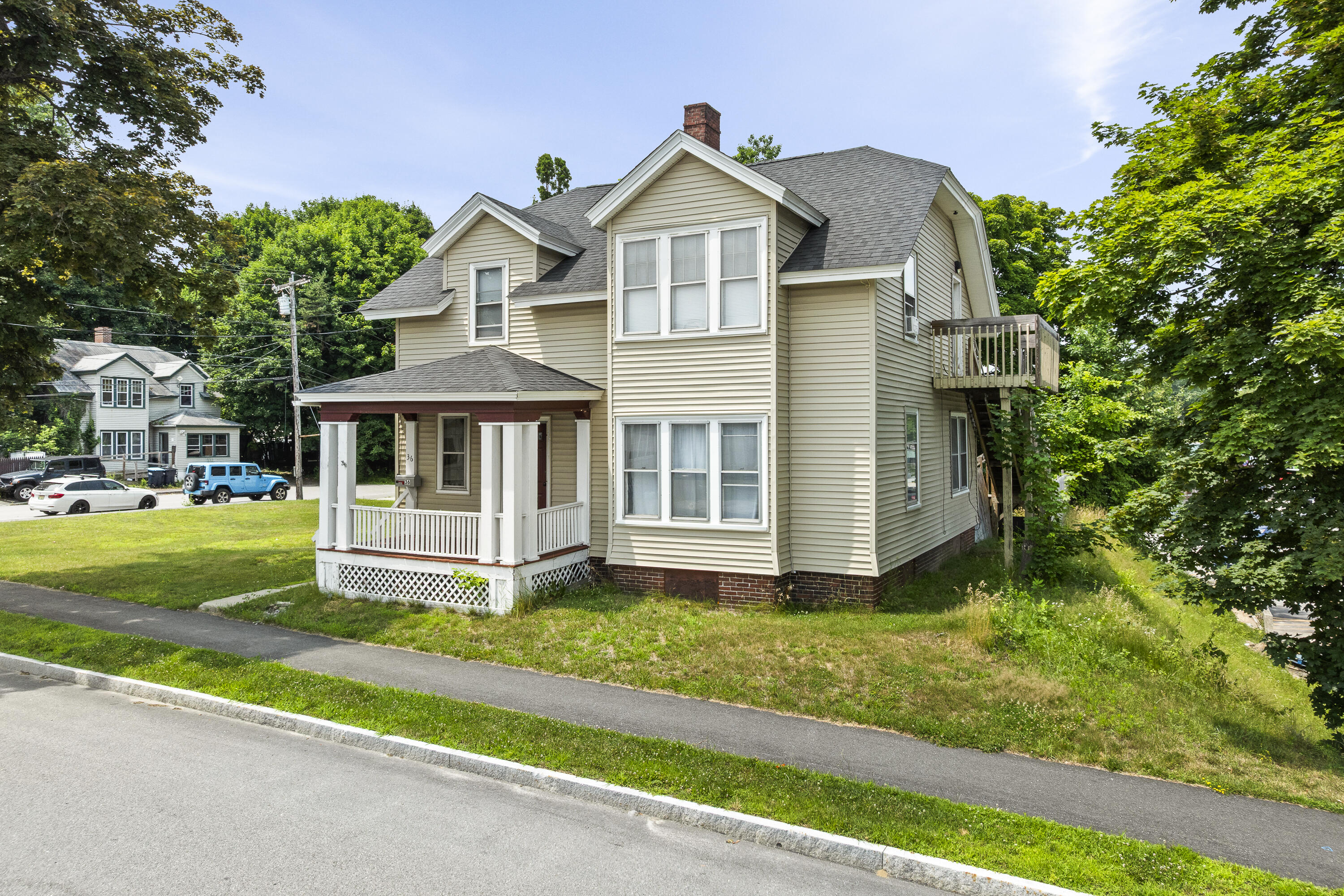 main property photo 2