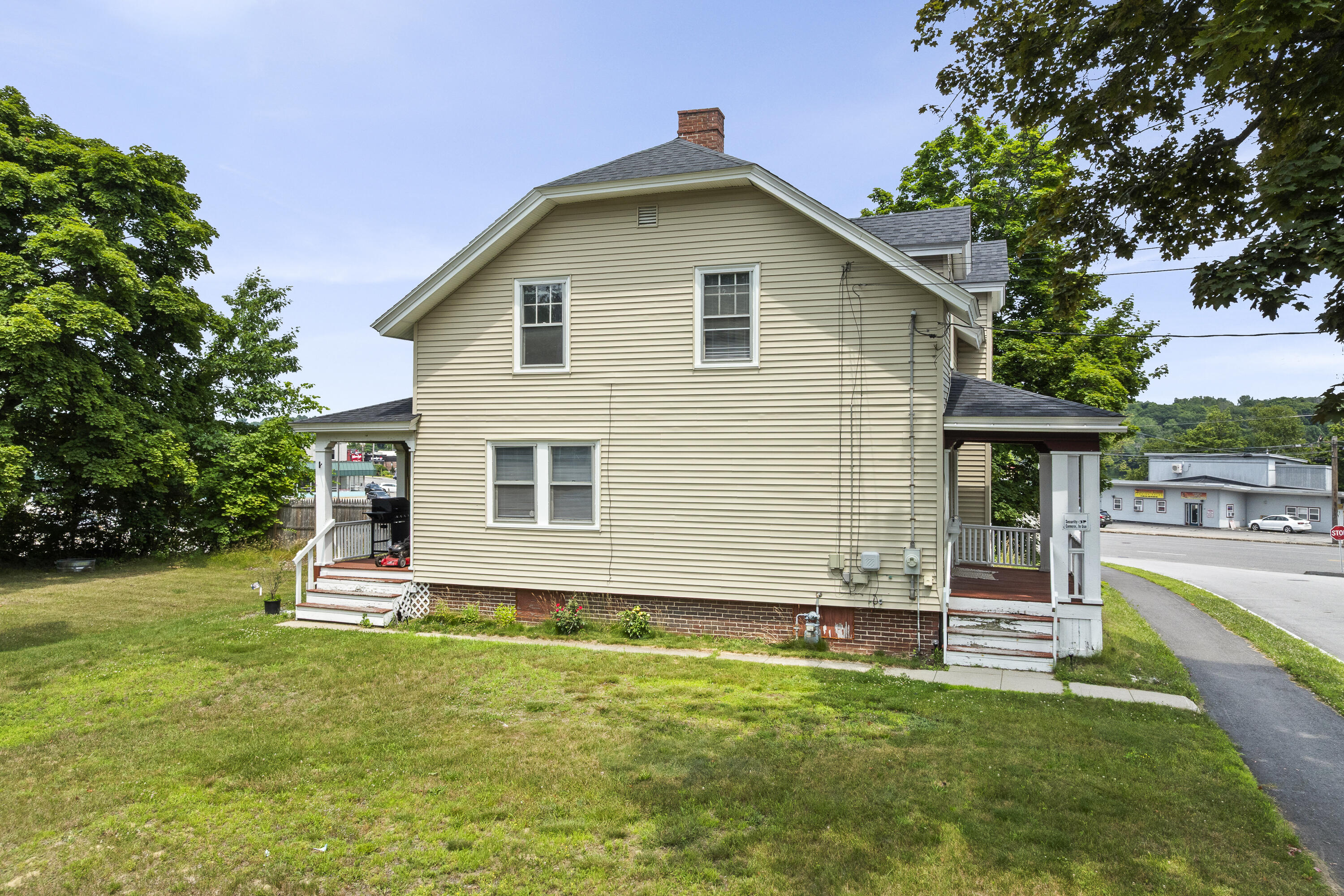 main property photo 6