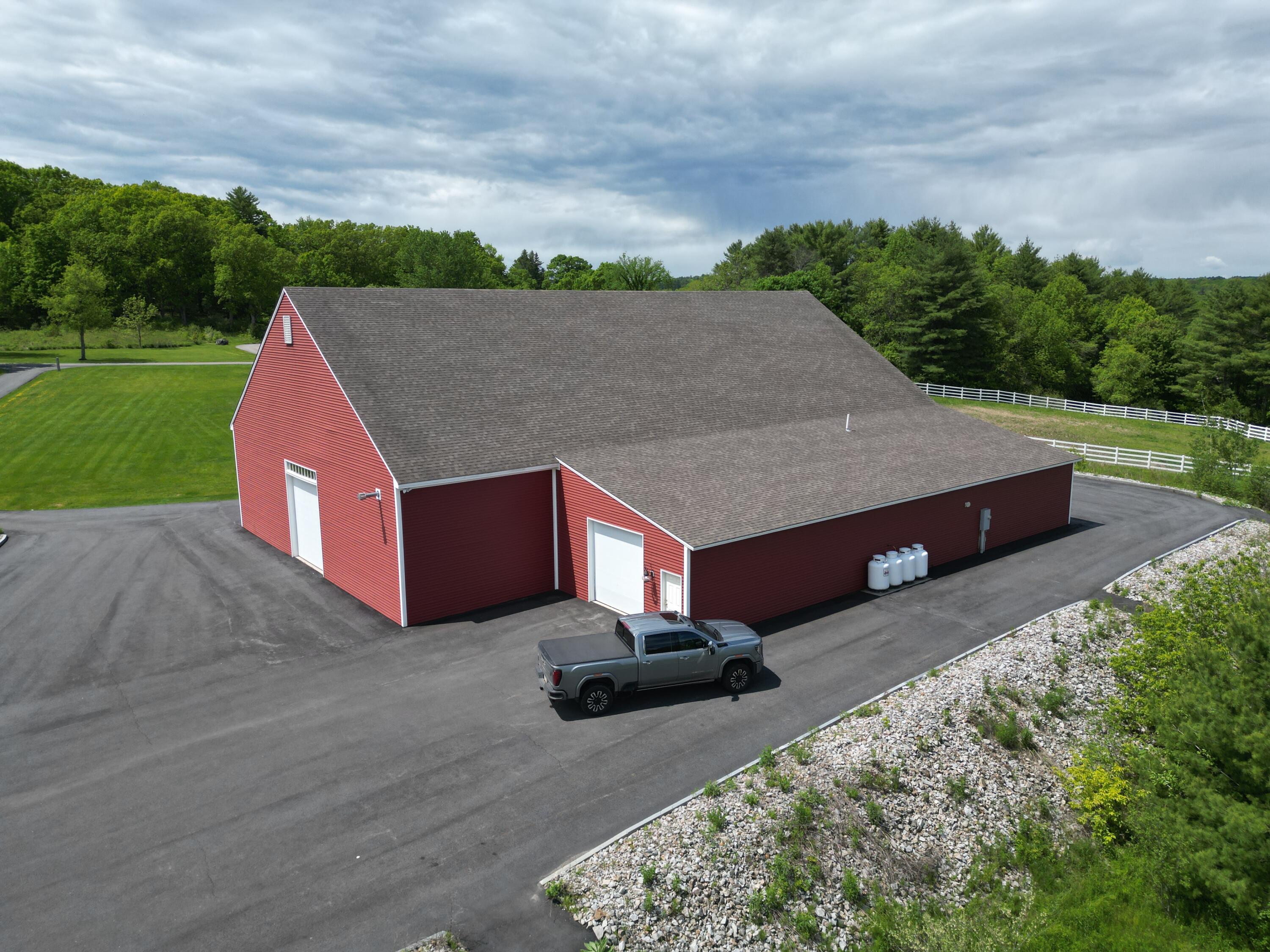 main property photo 78