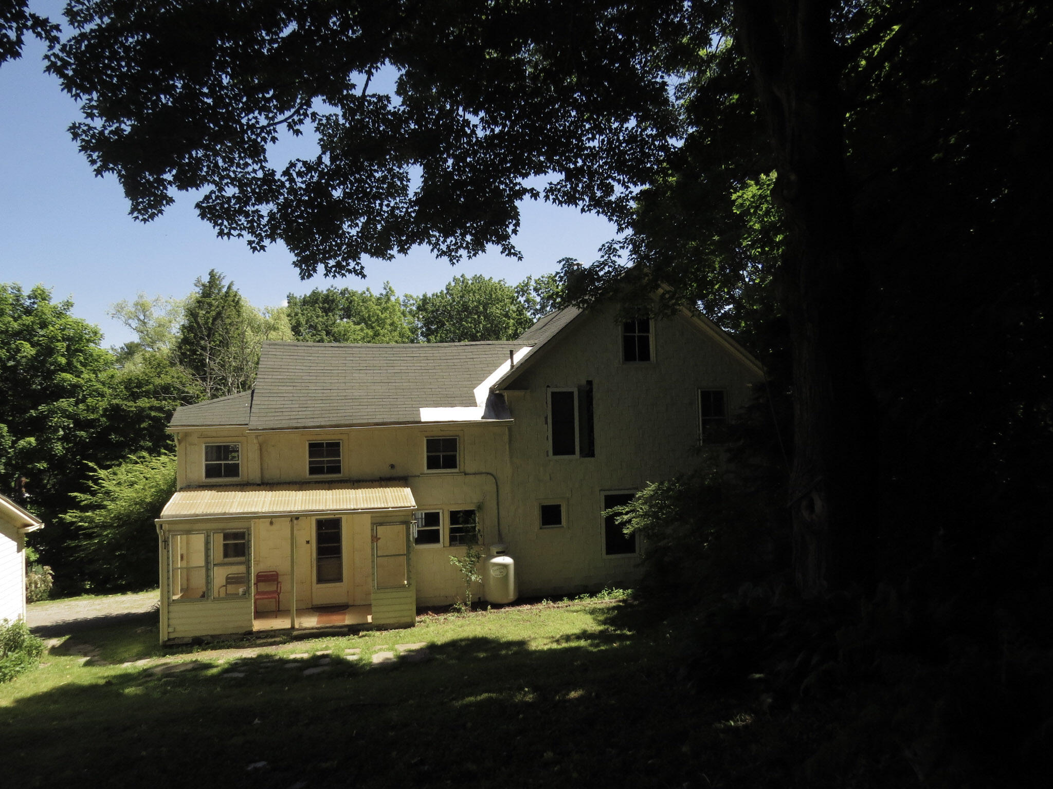 main property photo 35
