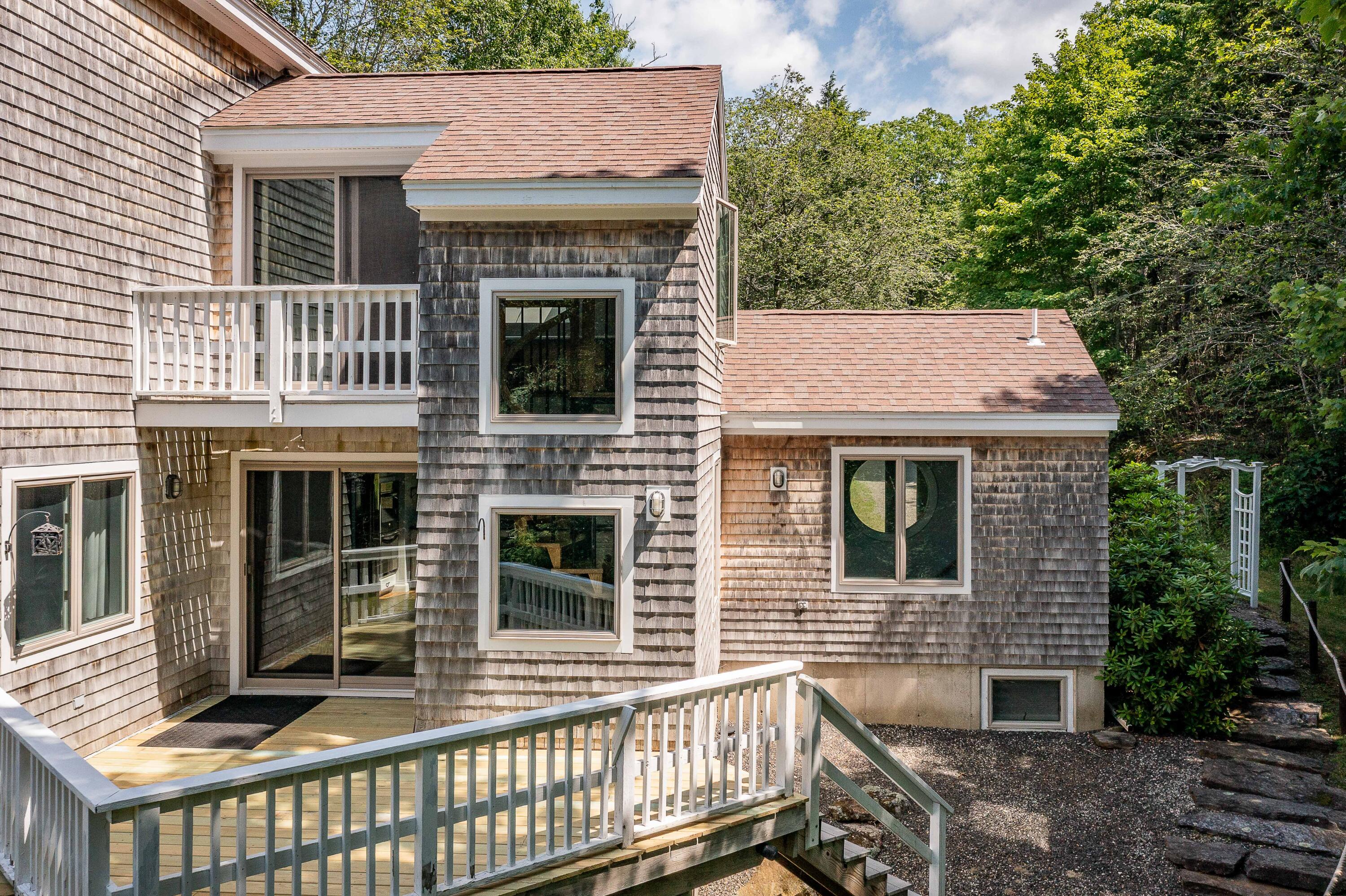 main property photo 79
