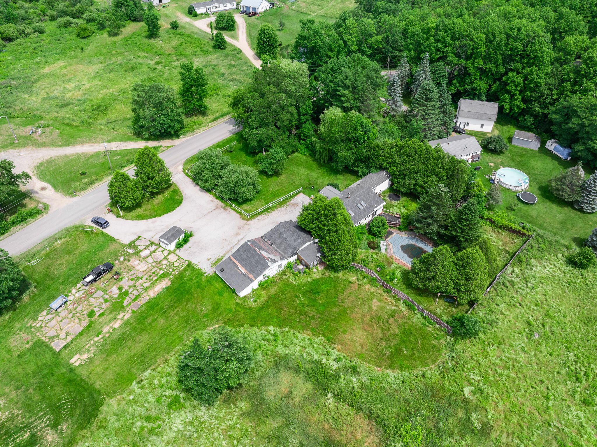 main property photo 6