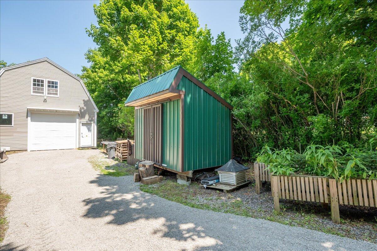 main property photo 10