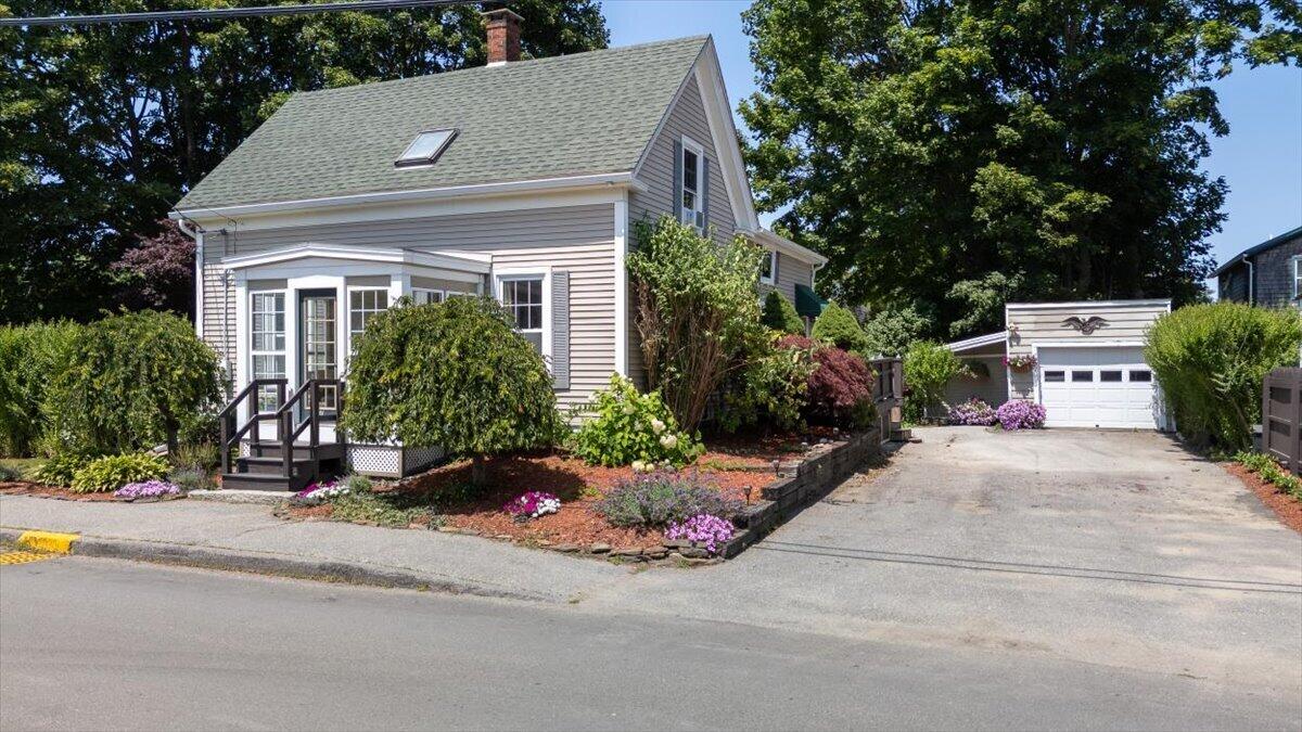 main property photo 68