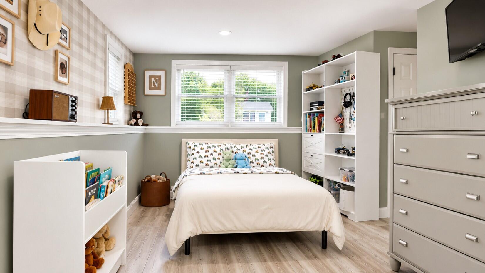 main property photo 25