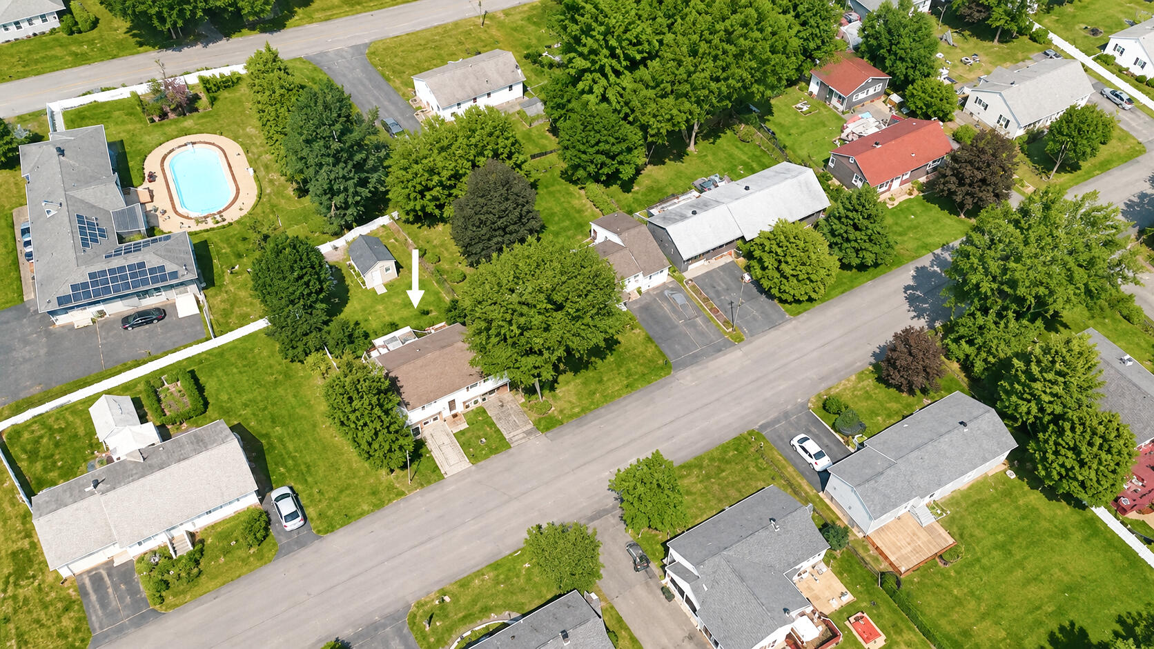 main property photo 45