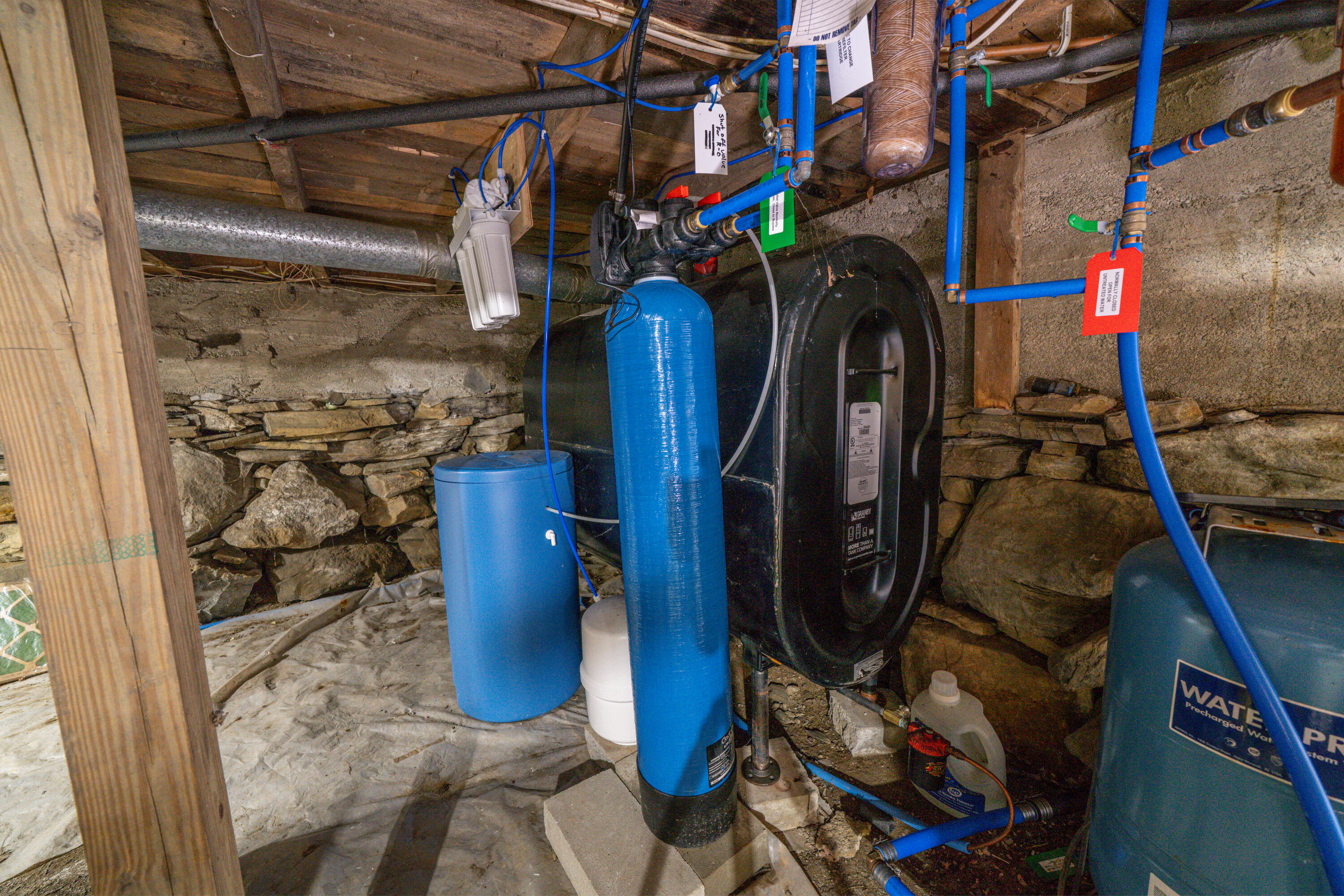 main property photo 35