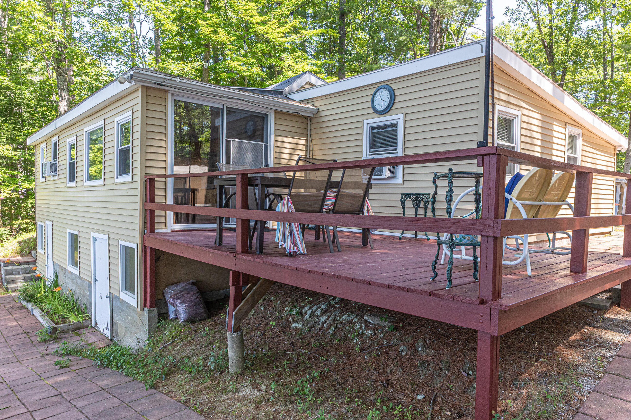 main property photo 3