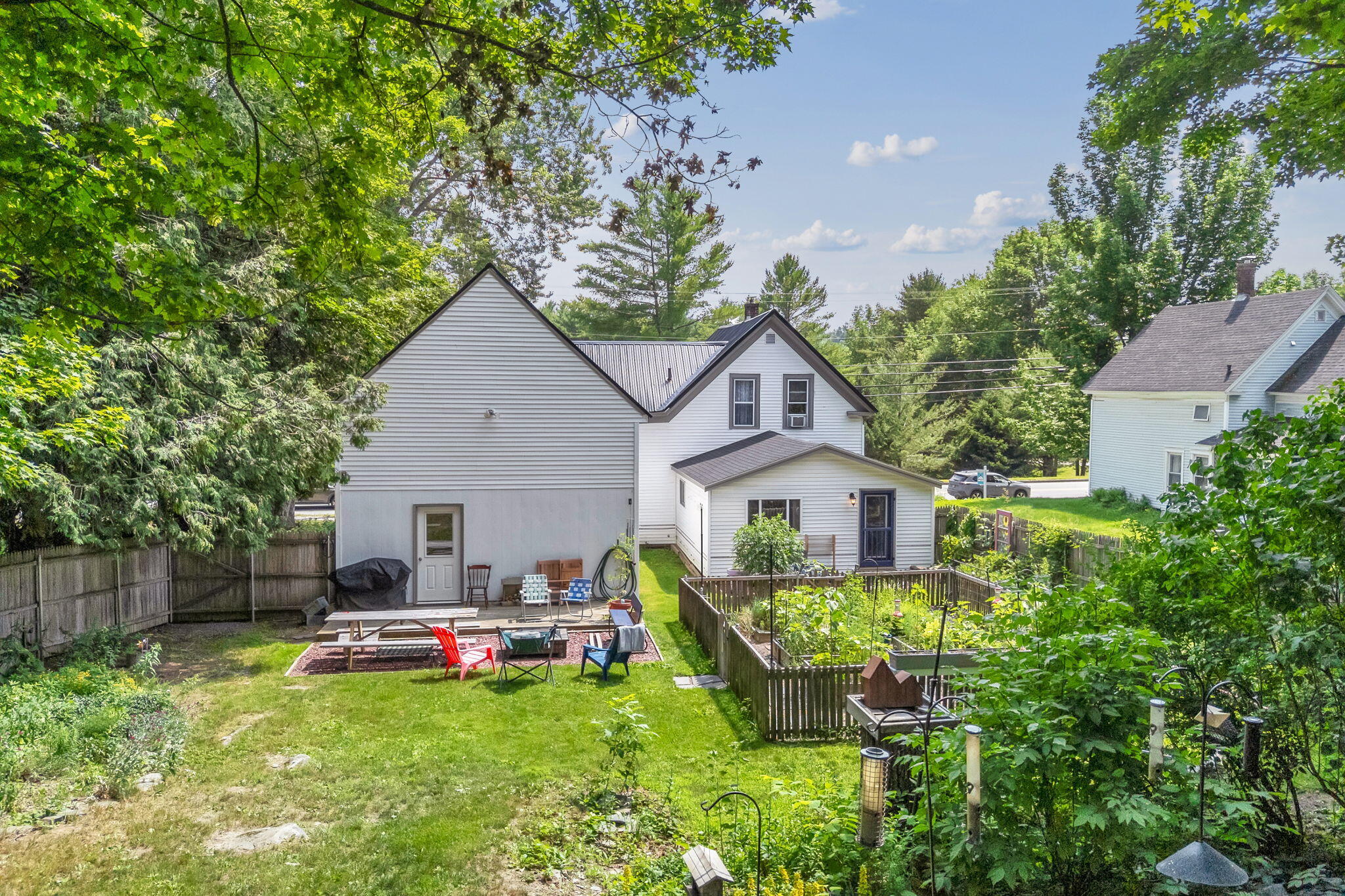 main property photo 76