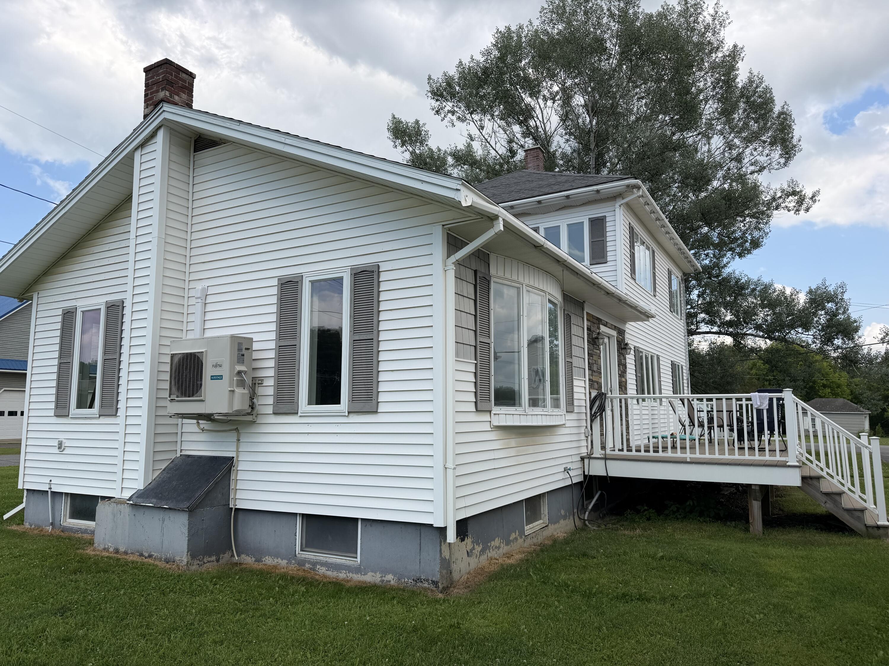 main property photo 7