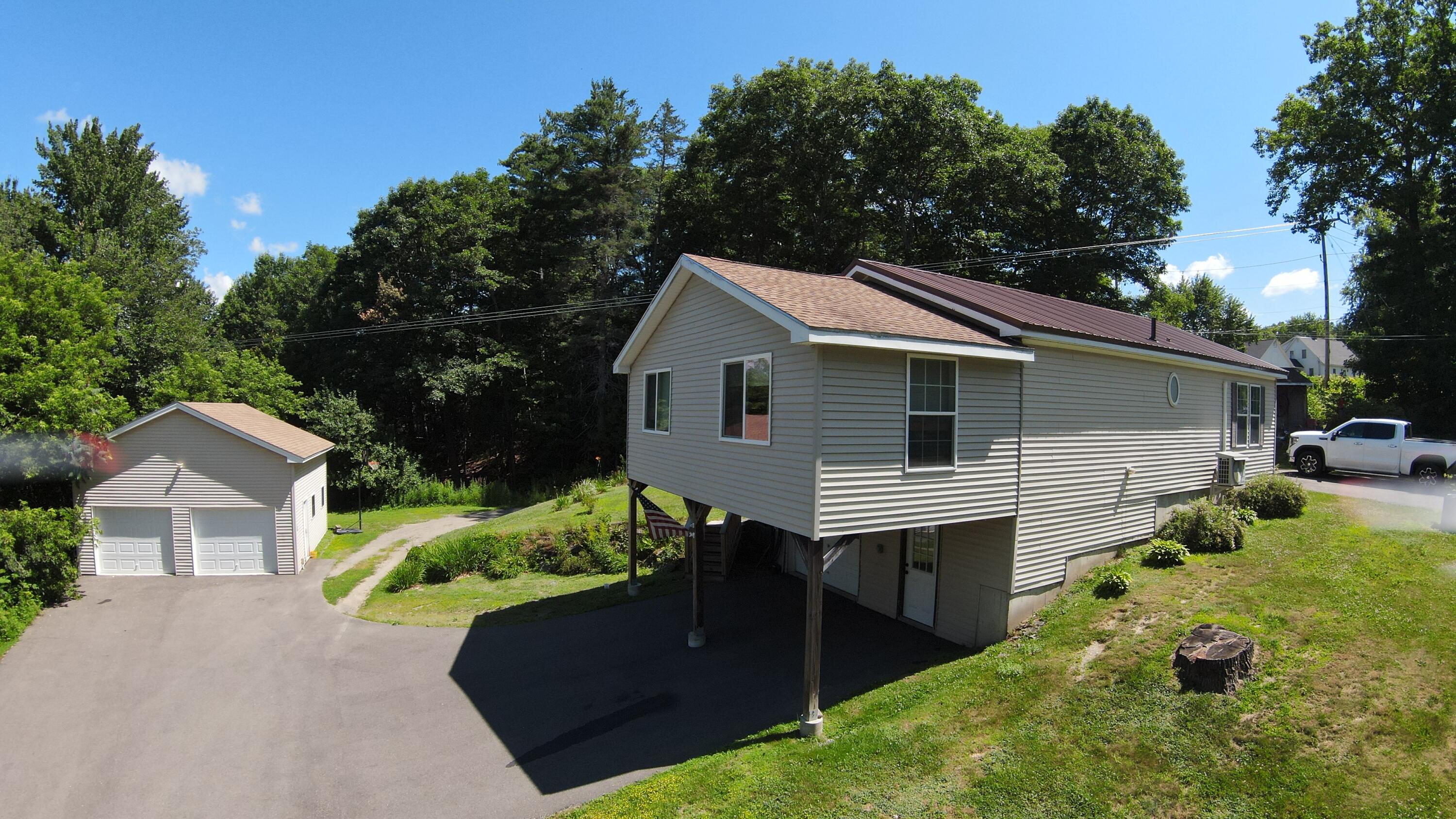 main property photo 29