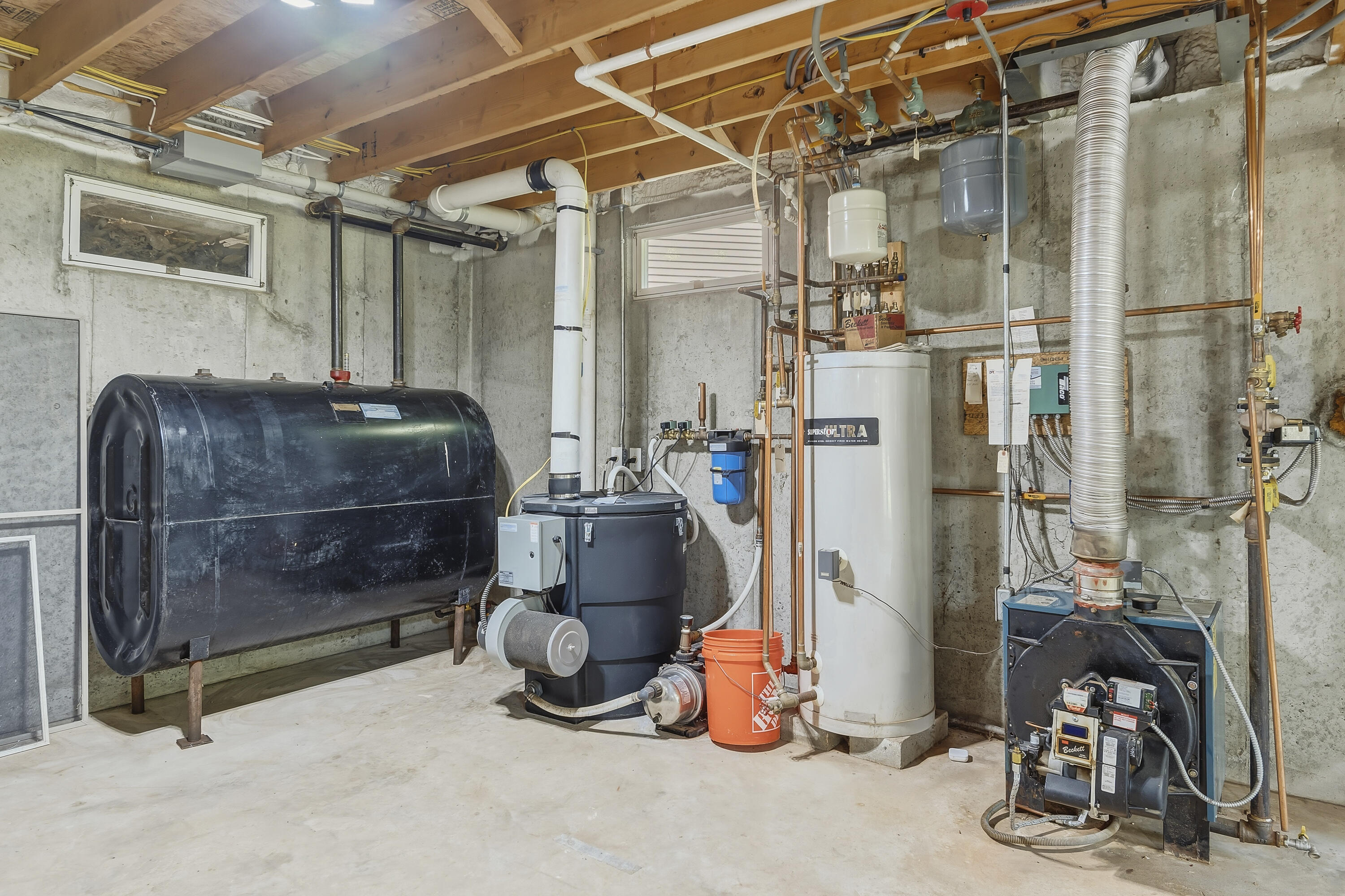 main property photo 35