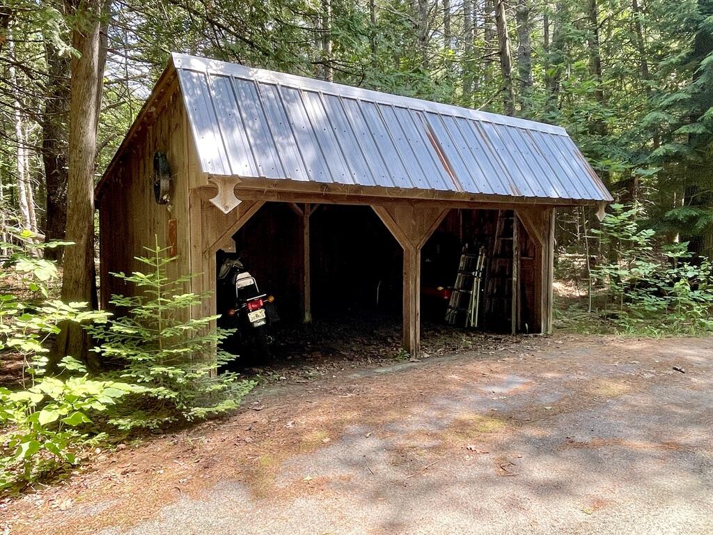 main property photo 67