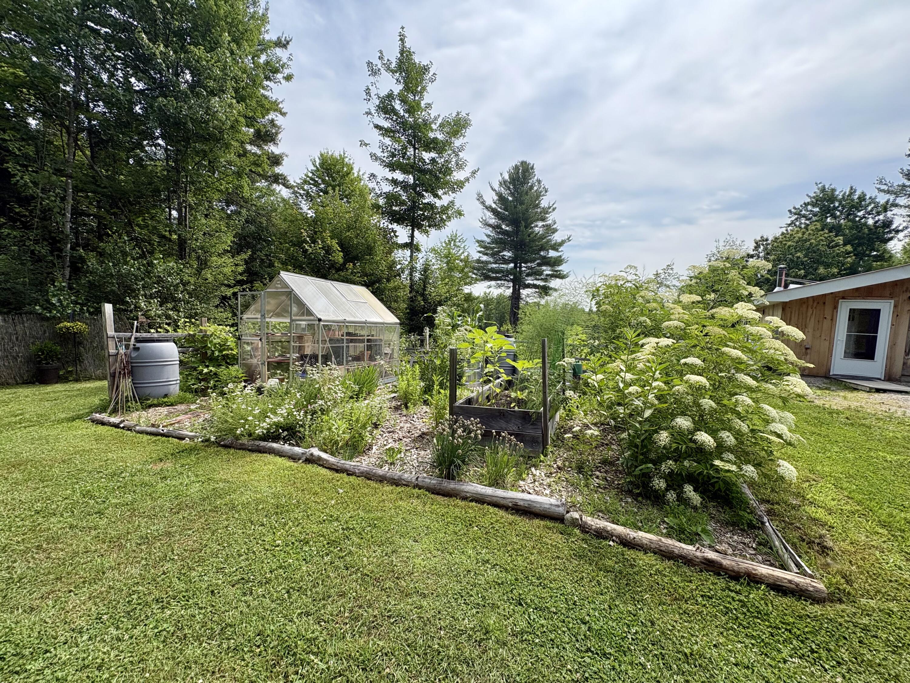 main property photo 33