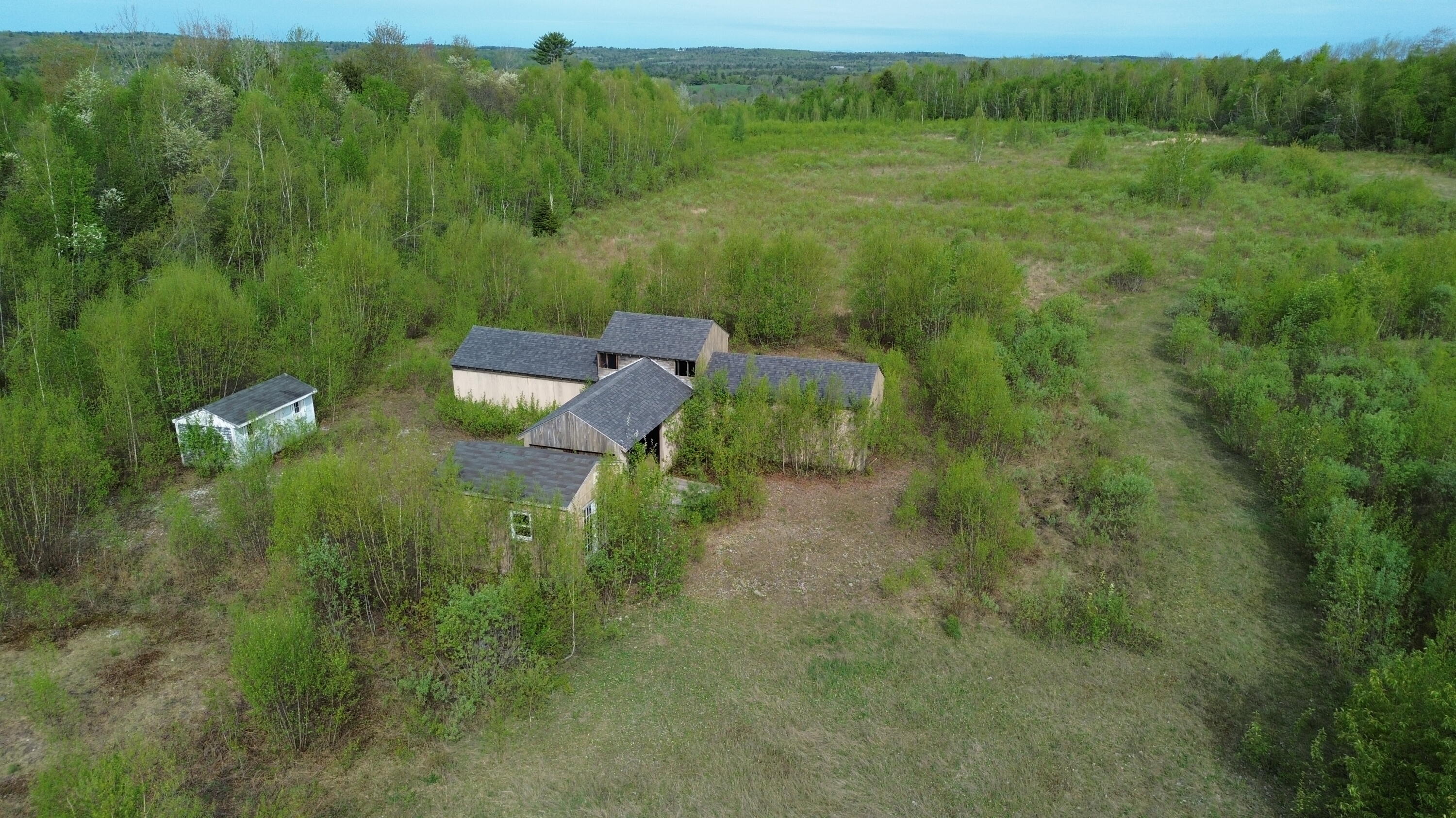 main property photo 29