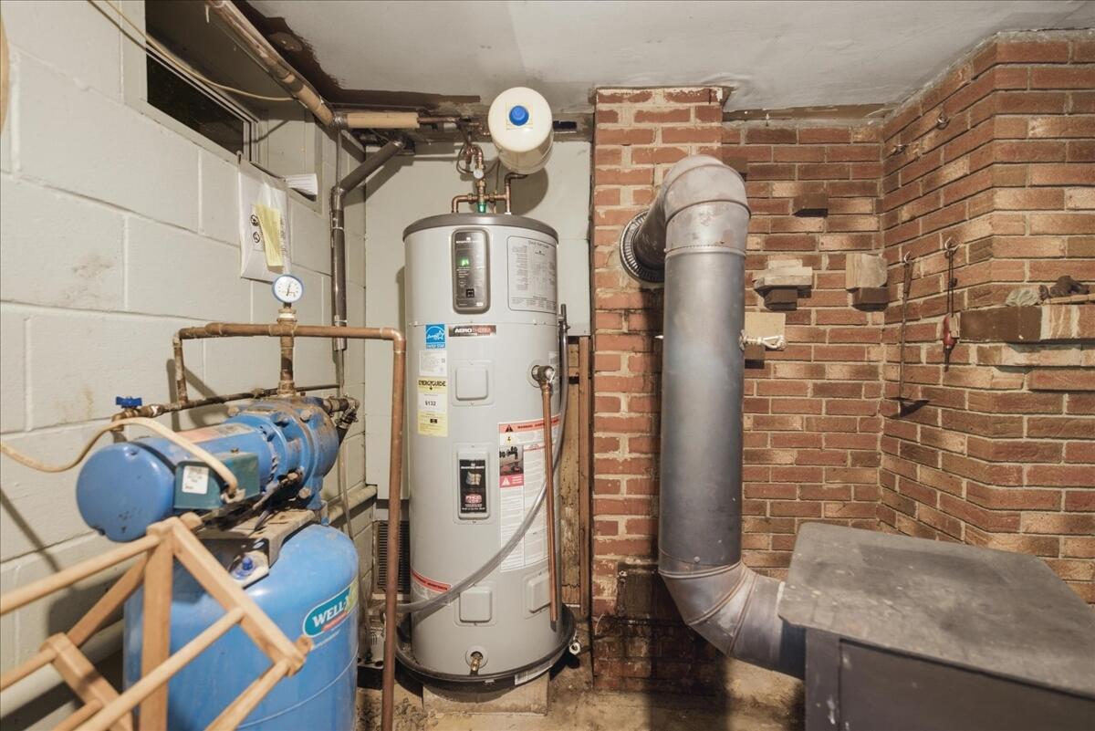main property photo 45