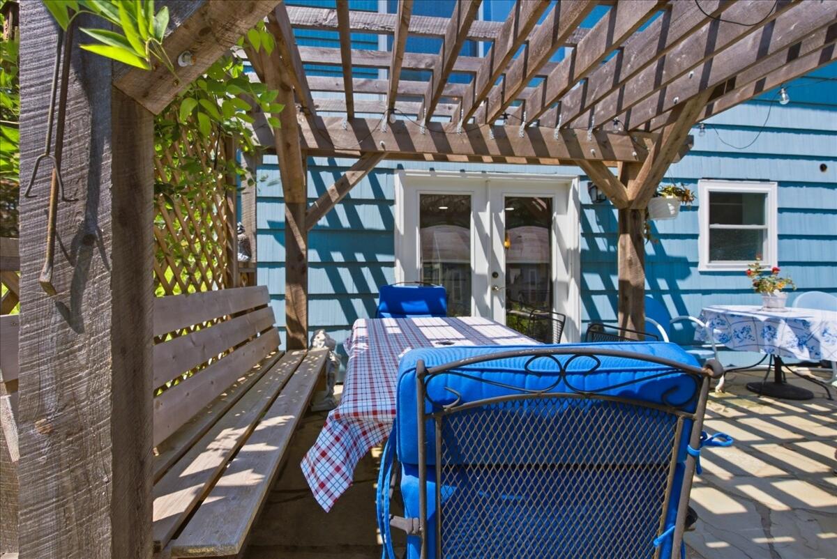 main property photo 80