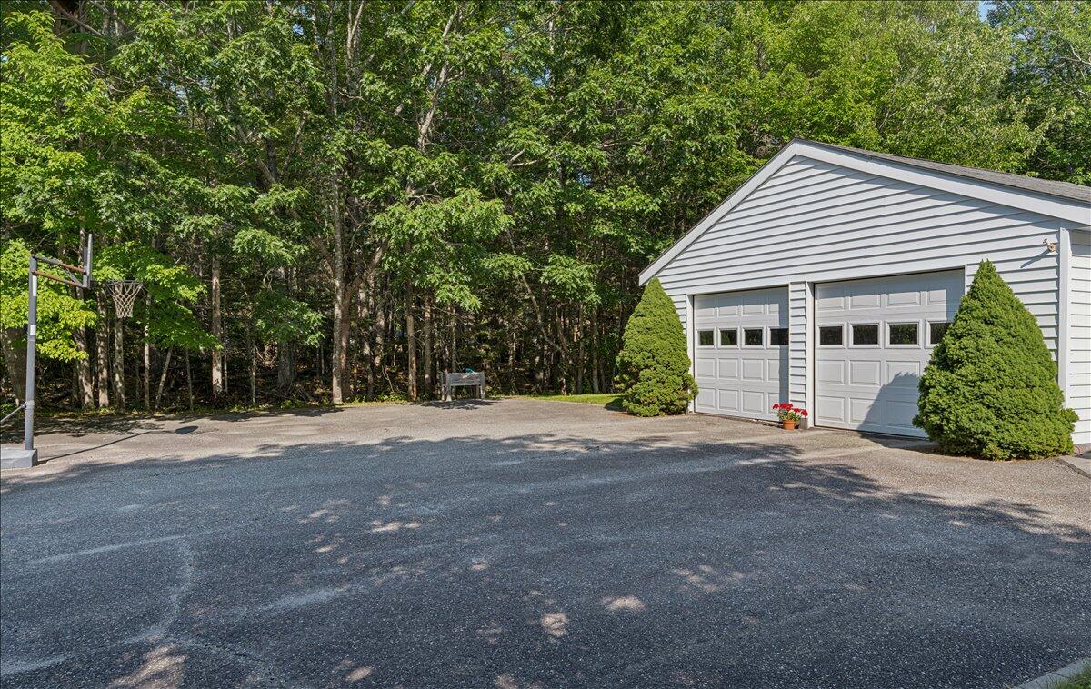 main property photo 58