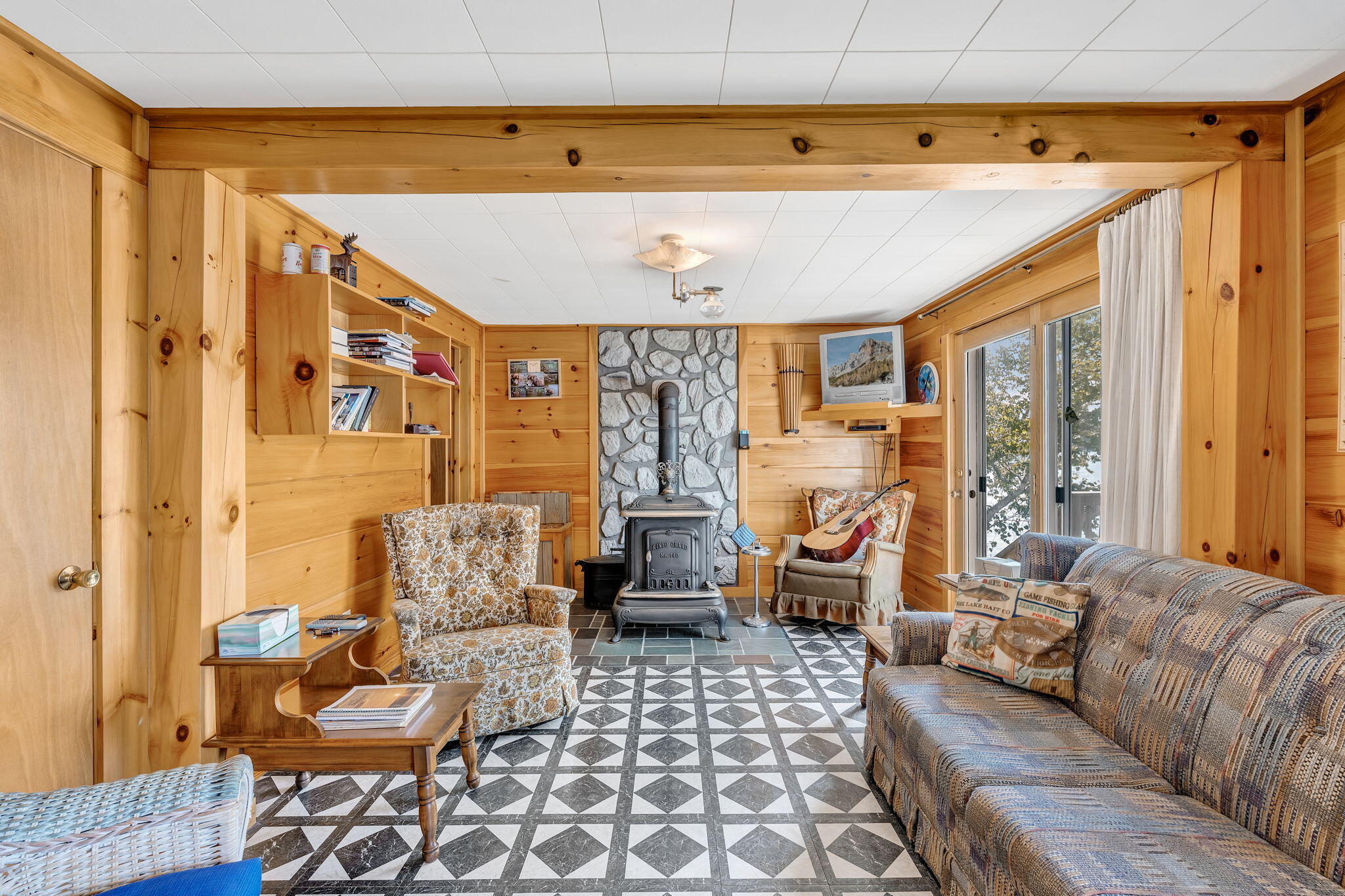 main property photo 19