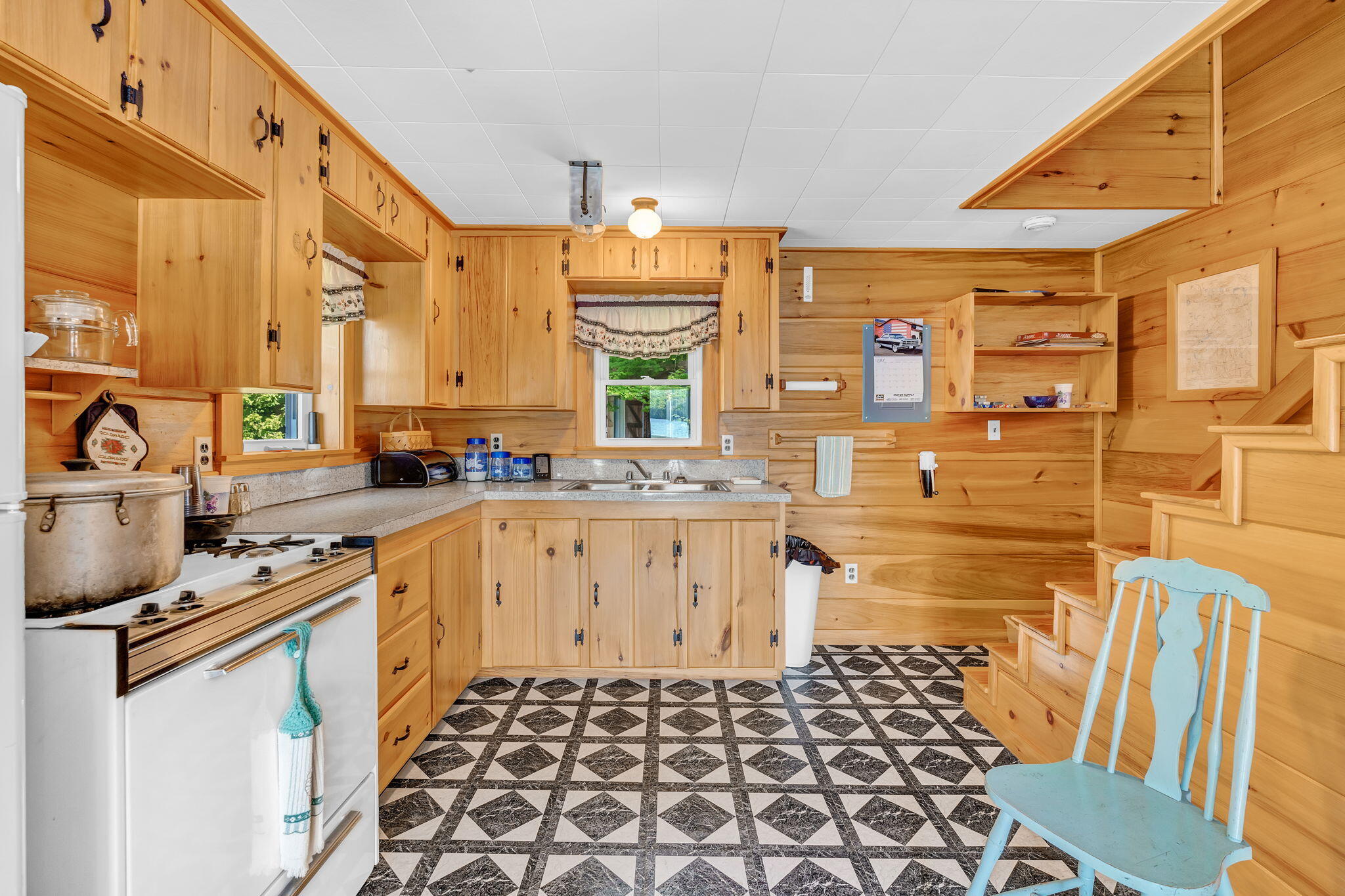 main property photo 25