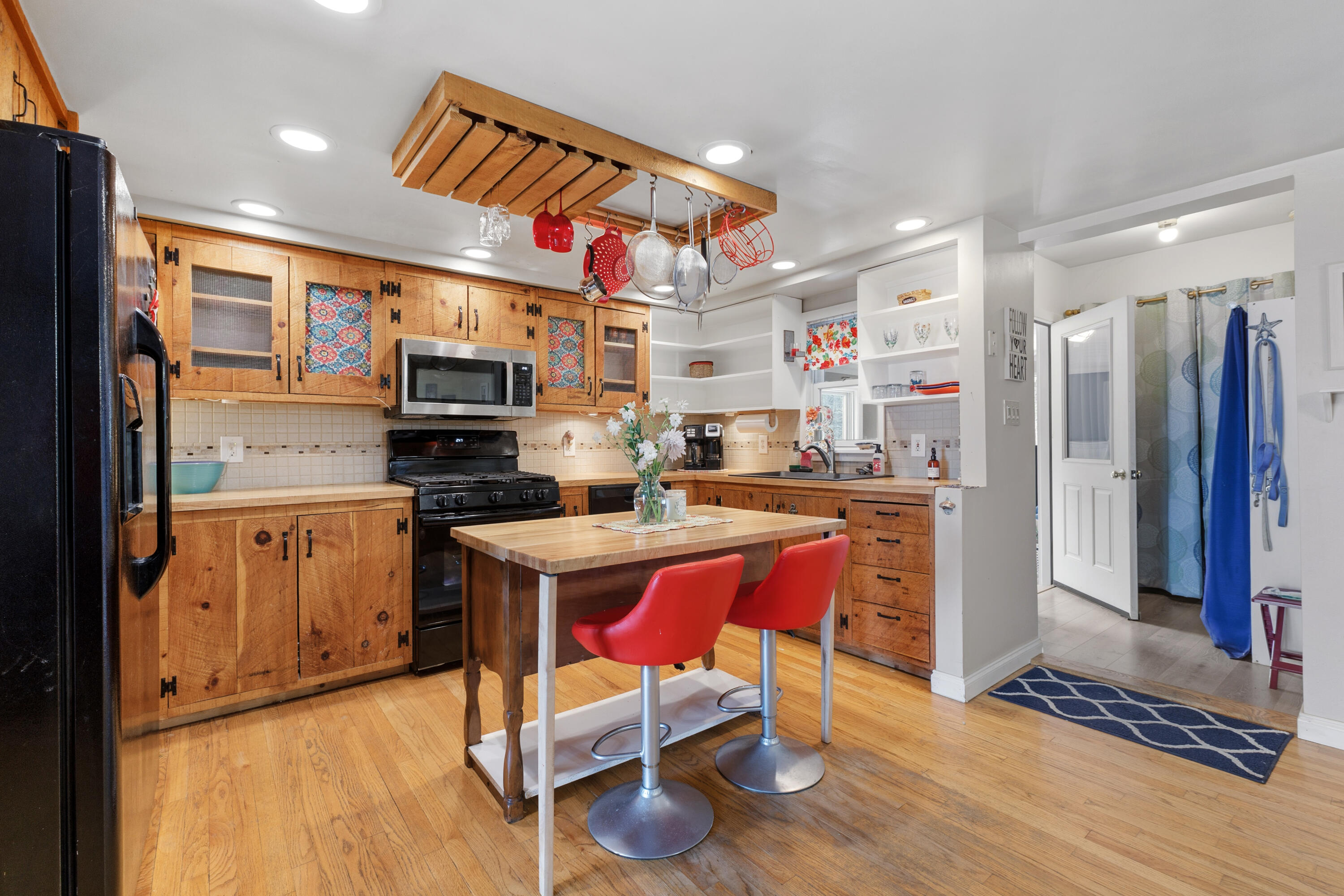 main property photo 20