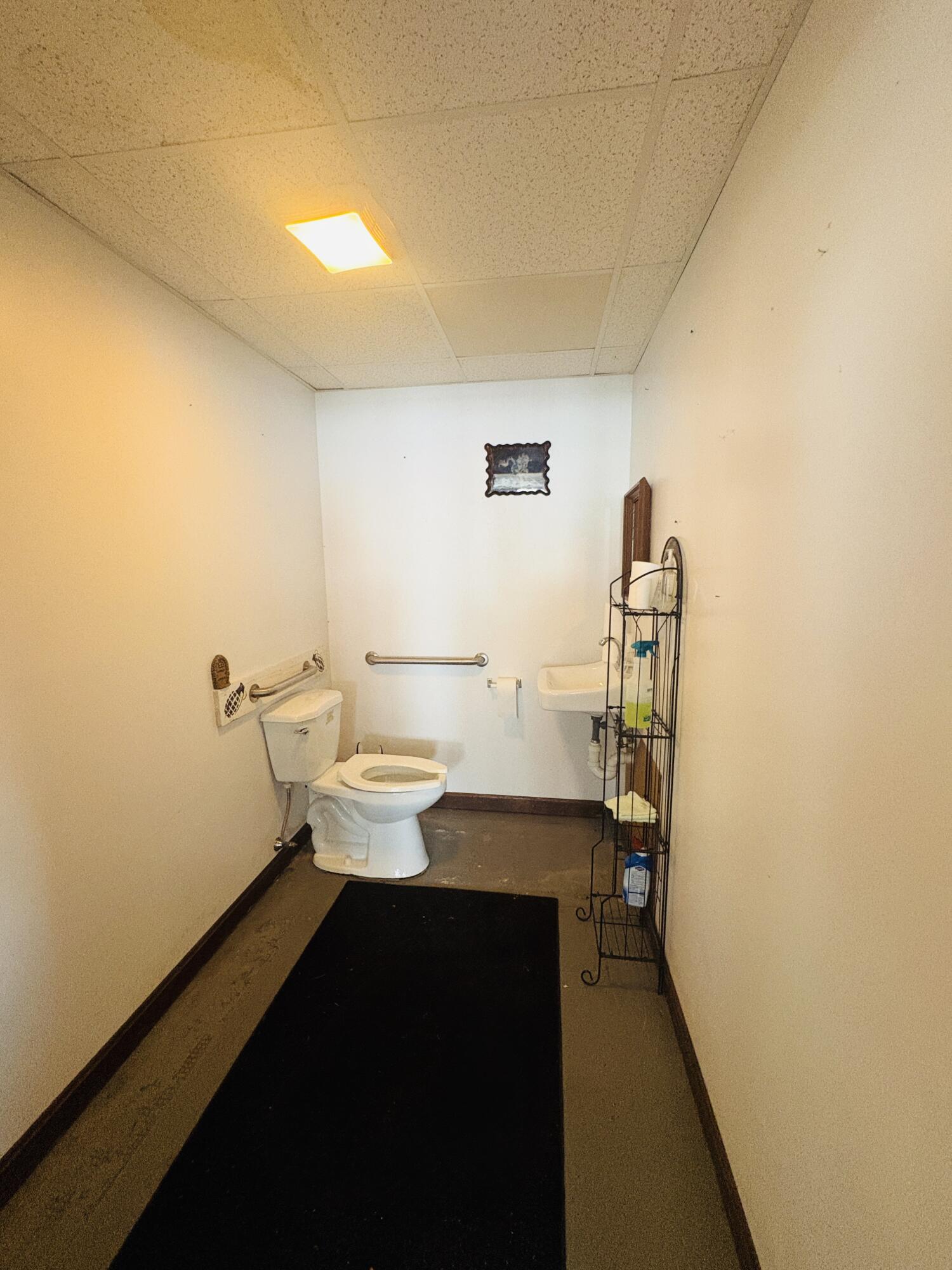 main property photo 21