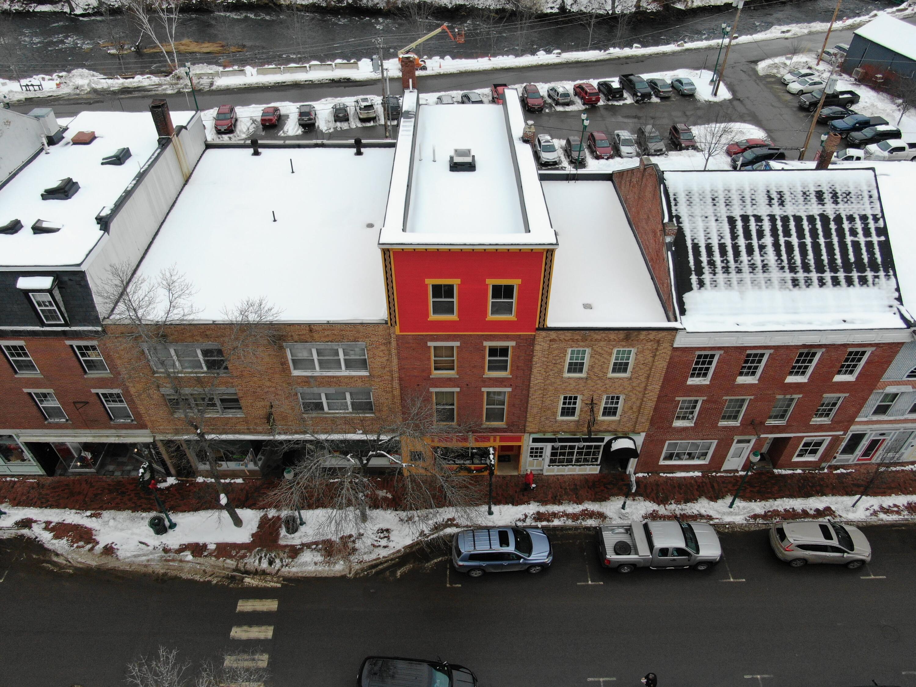 main property photo 41